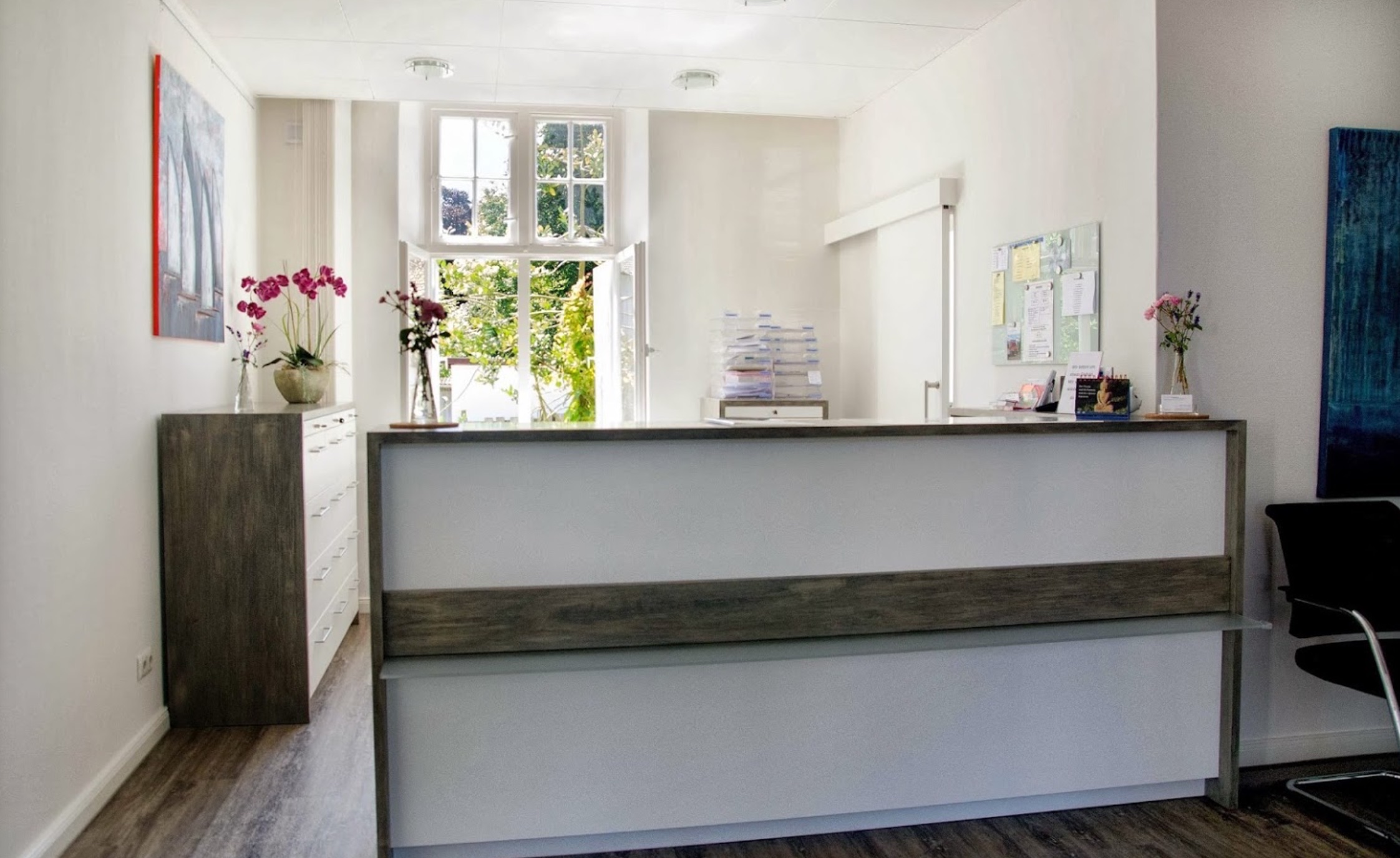 Ärztliche Kollegin / Kollegen in Teilzeit für internistische Hausarztpraxis in Uetersen gesucht.