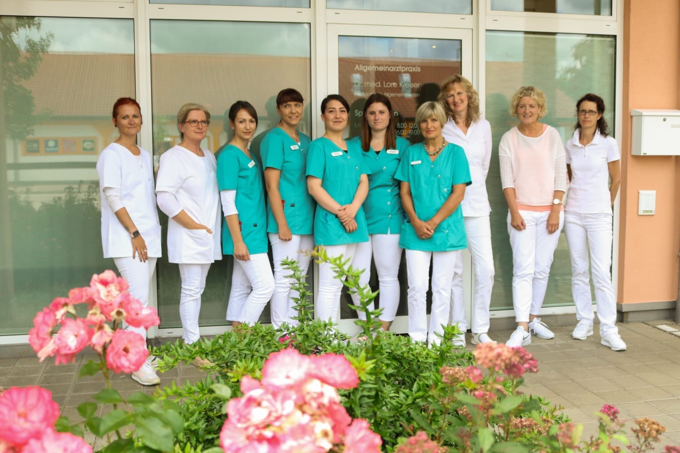Allgemeinarztpraxis sucht 1-2 FA/FÄ für grosse, moderne Arztpraxis in Anstellung