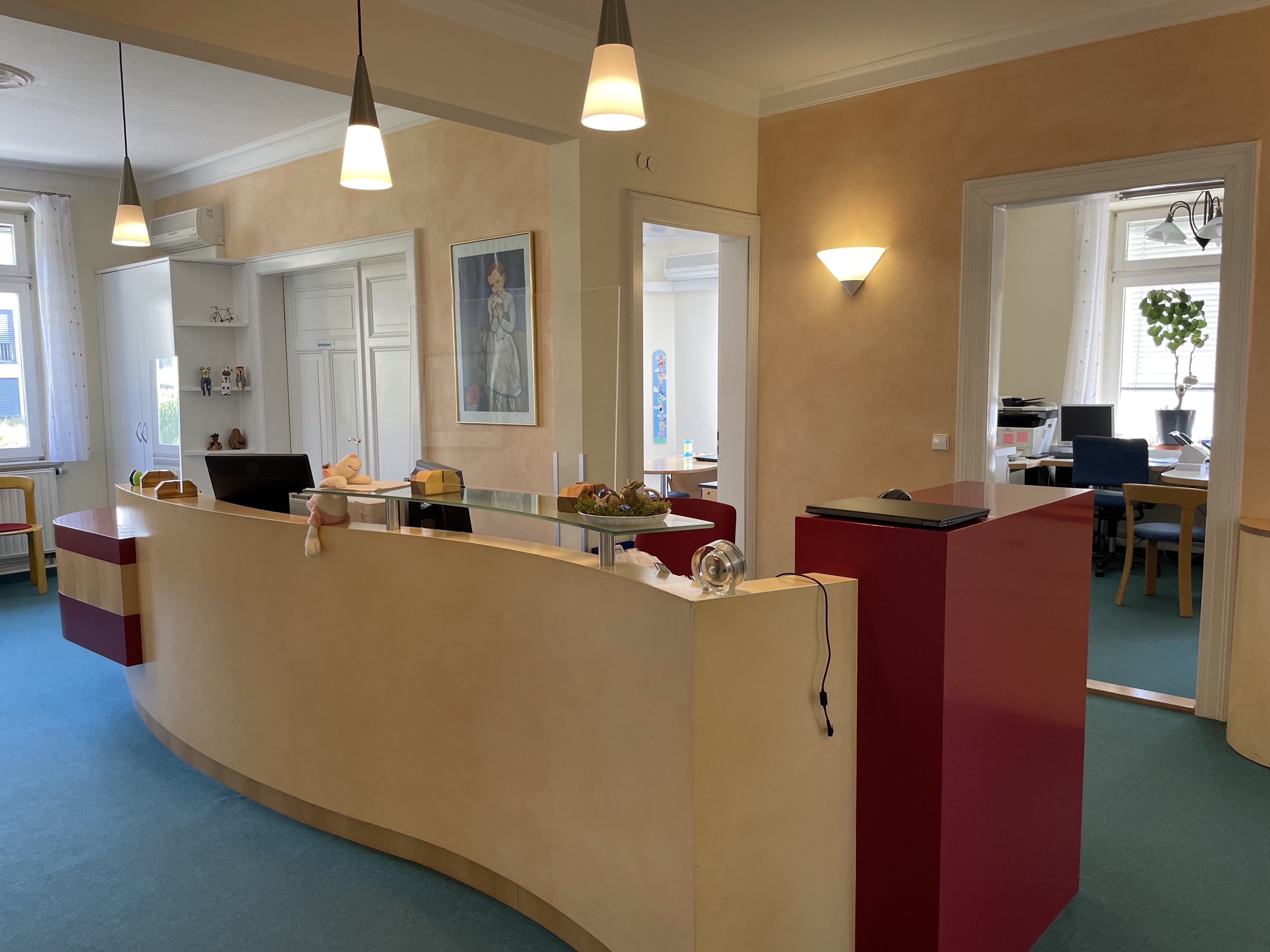 Biete Mitarbeit in einer modernen und naturheilkundlich orientierten Kinder- und Familienpraxis in Ravensburg