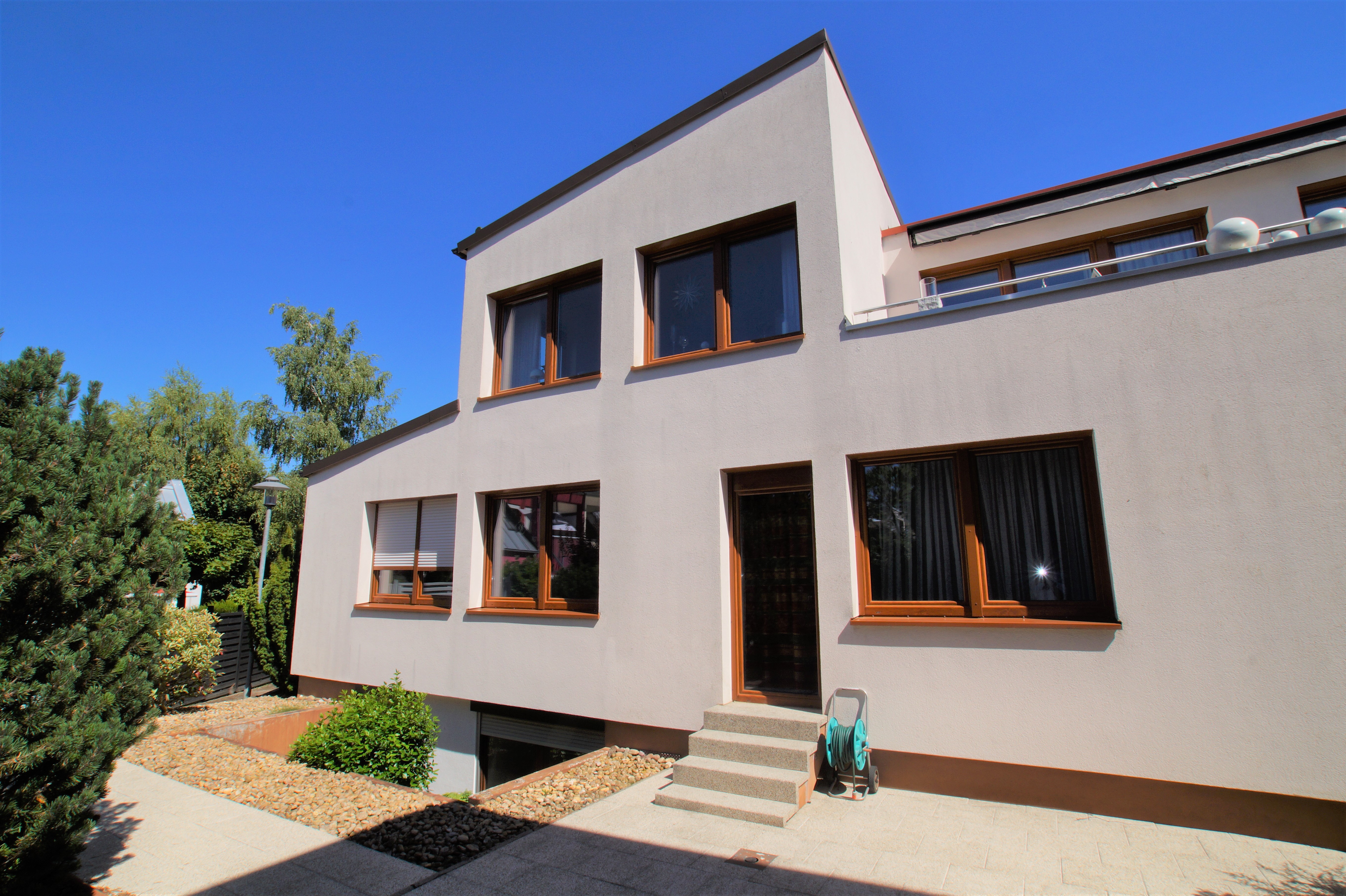 12 km bis Heidelberg, freist. Einfamilienhaus mit Einliegerwohnung ideal für Familie mit Kindern