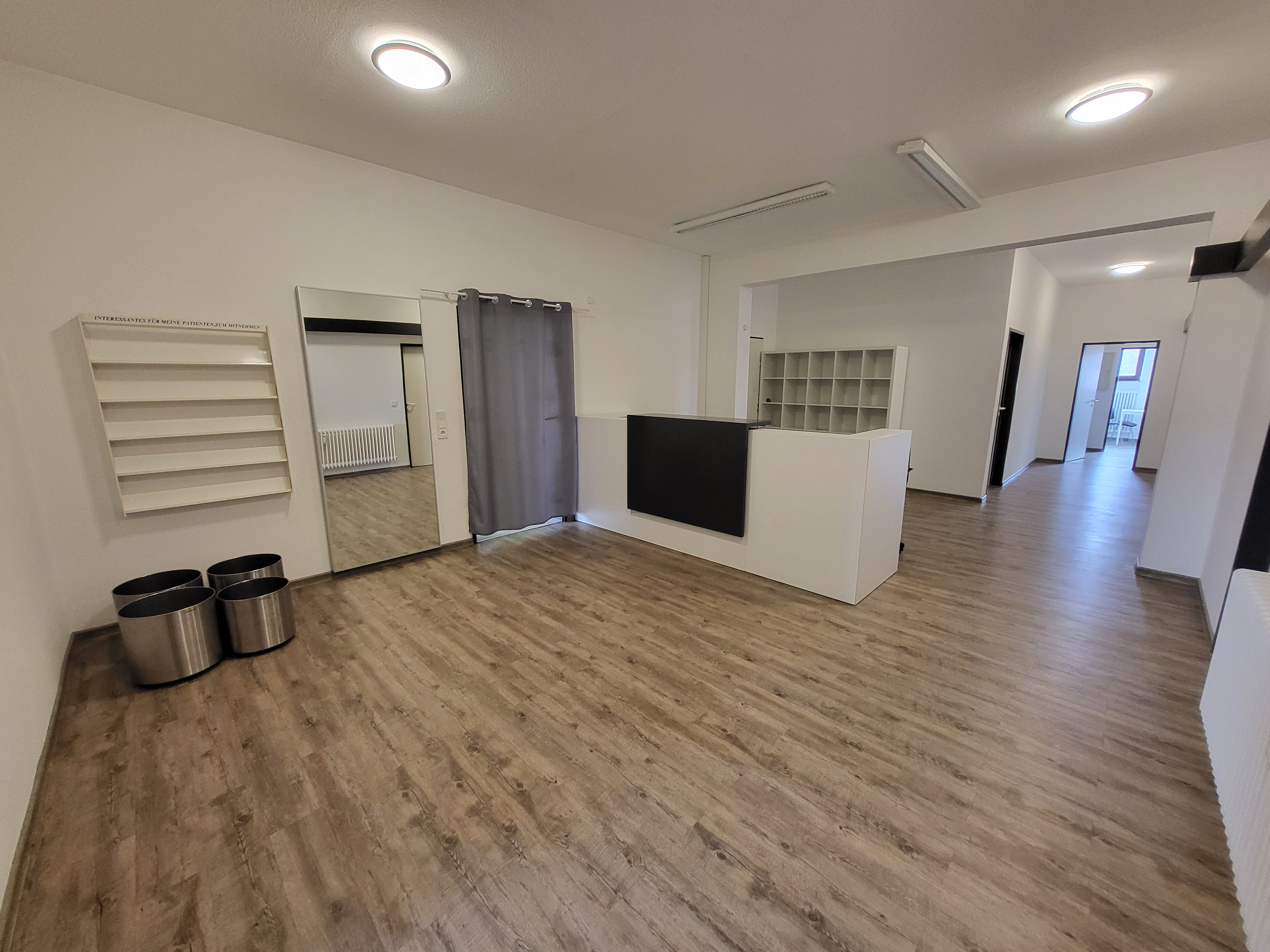 159 m² Arztpraxis in Nordenham | renoviert | Aufzug | Parkplätze | sofort nutzbar