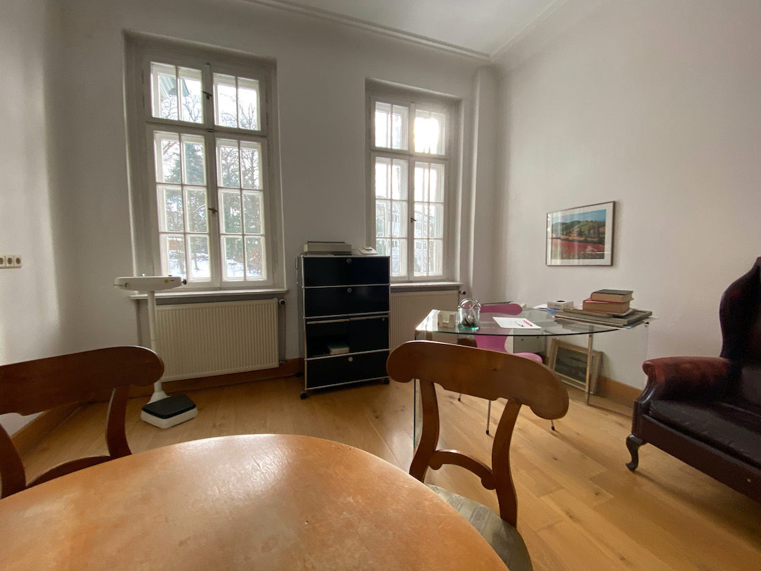 Arztpraxis in repräsentativer Jugendstilvilla zu vermieten