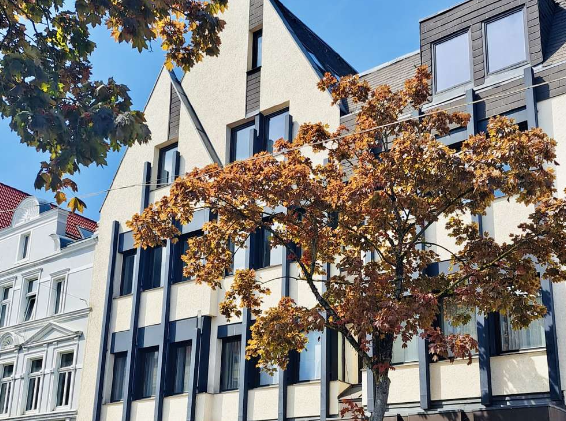 Arztpraxis zentral in Lippstadt zu vermieten oder zum Kauf von privat. 220qm