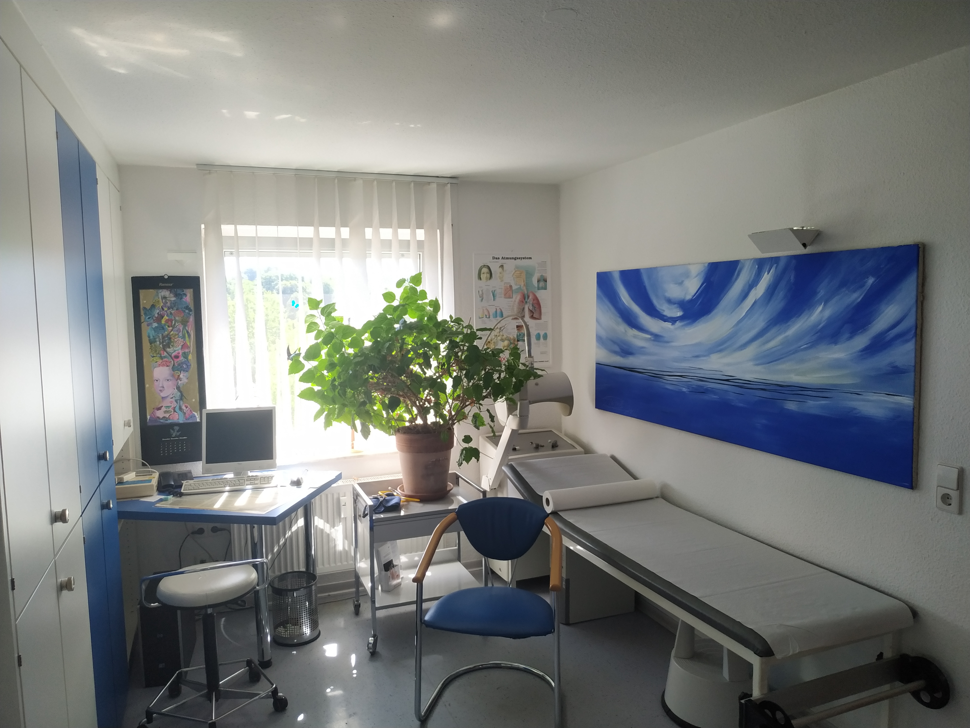Arztpraxis zu vermieten! Bei Bedarf mit voller Einrichtung für Allgemeinmediziner
