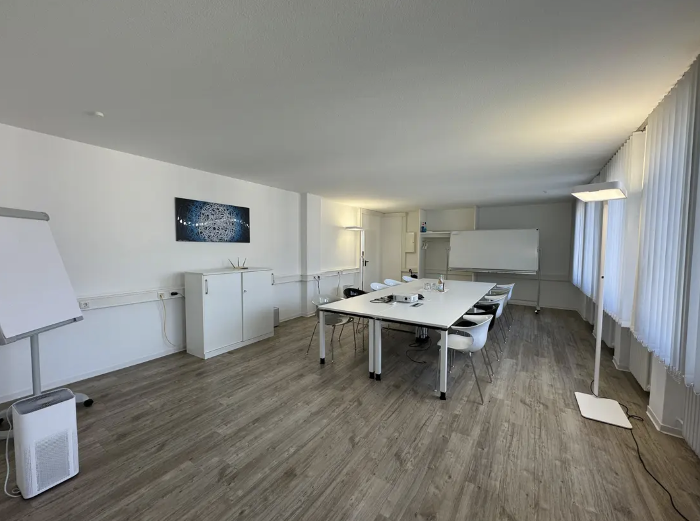 Bielefeld-Zentrum: 252 qm Büro- / Praxisfläche im Ärztehaus mit Apotheke gegenüber