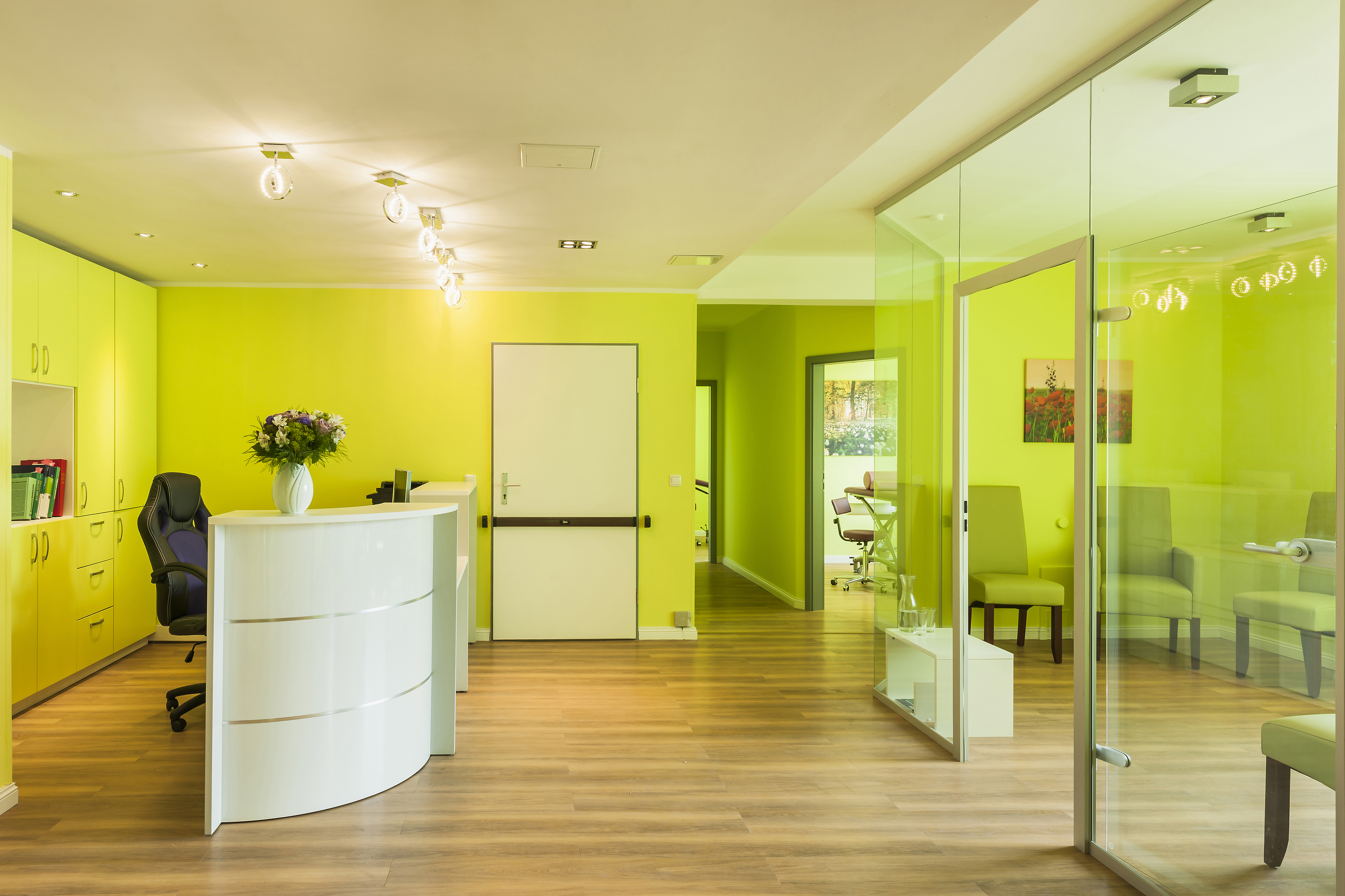 Biete Mitnutzung/ Untervermietung meiner schönen Praxisräume in Rosengarten