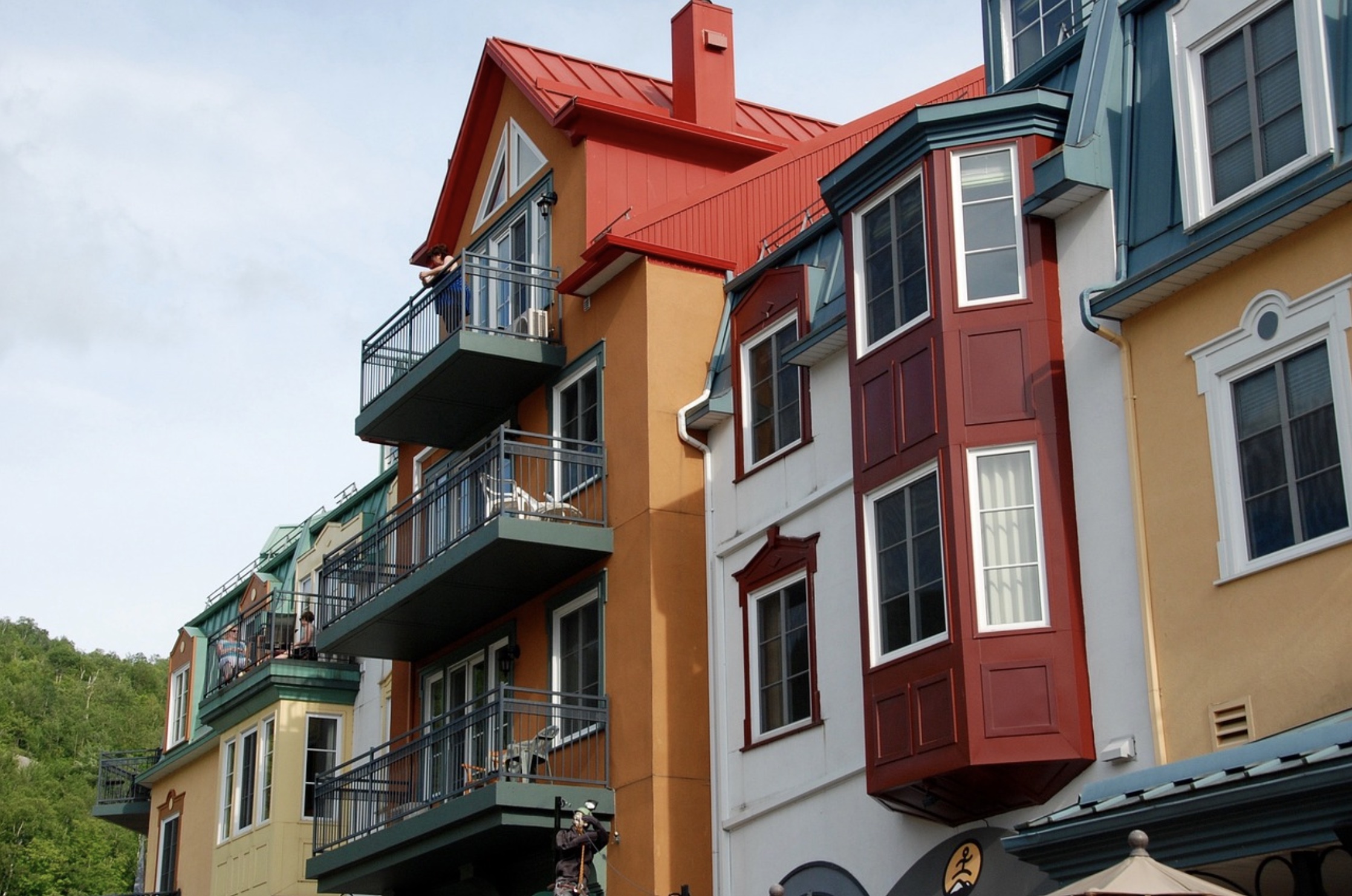 Erstbezug nach Renovierung: Schönes Mehrfamilienhaus für Ärzte