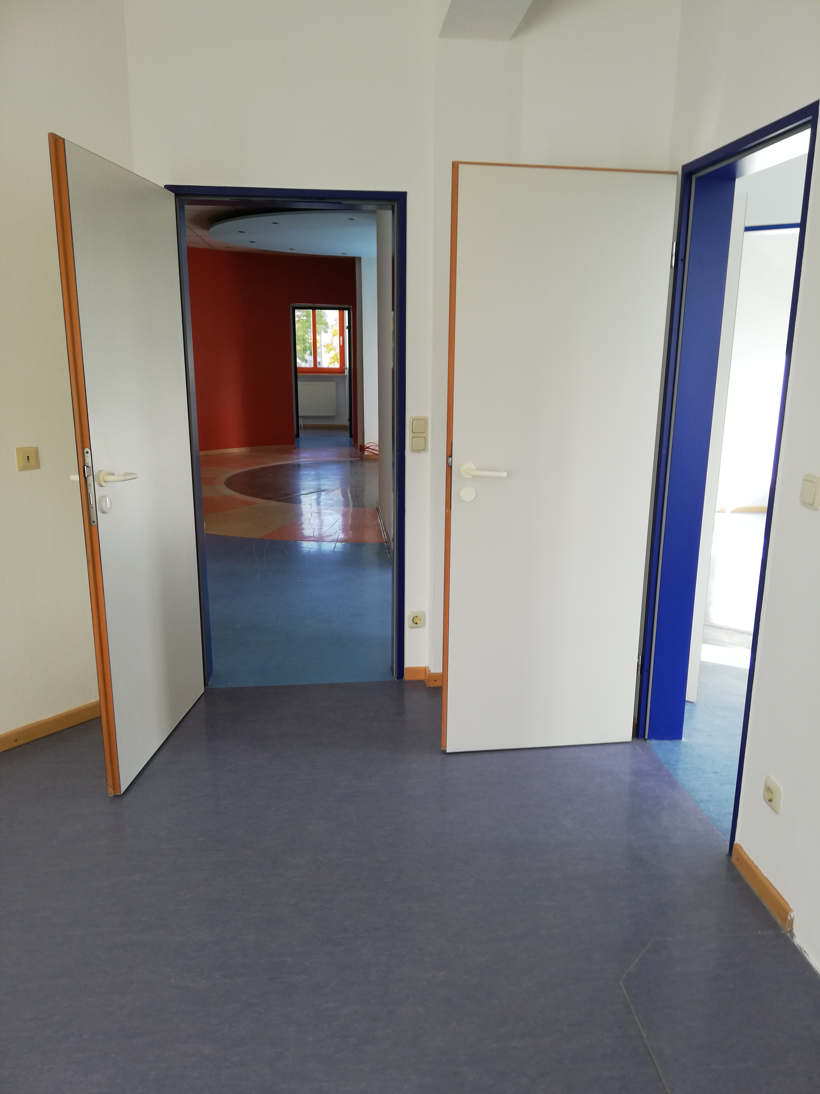 Frisch renovierte Praxis in einem Ärztehaus mit Apotheke im Zentrum von Eggenfelden