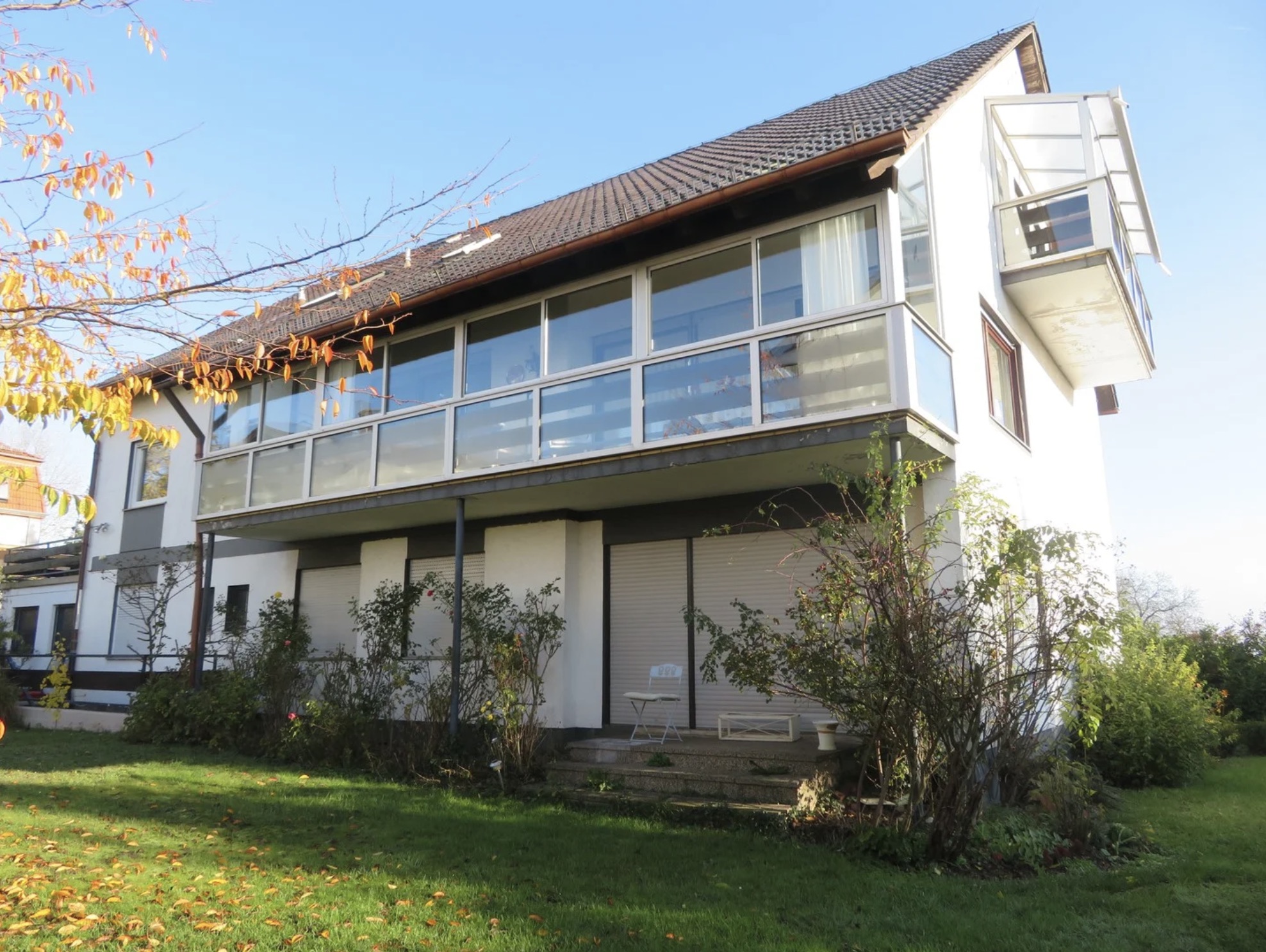 Großzügiges Wohnhaus inkl. Praxisräumen in Pirmasens
