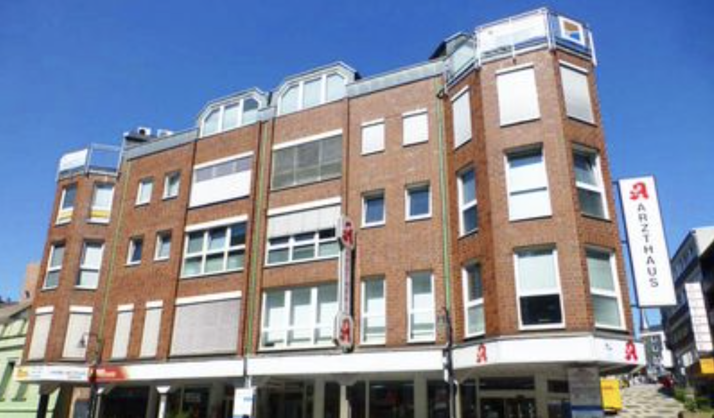 Lichtdurchflutete 336 qm Arztpraxis in Wuppertal