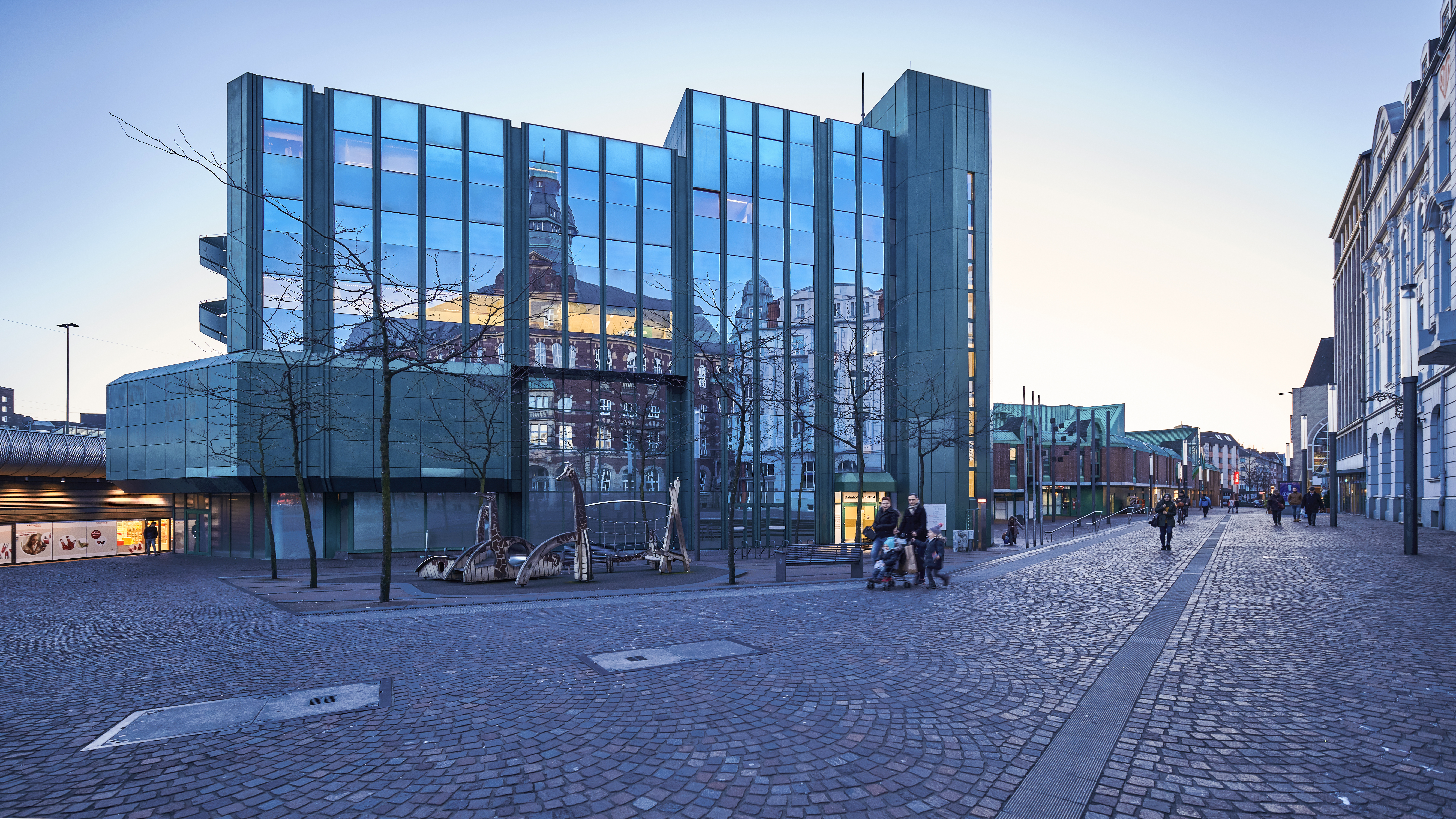 Lichtdurchflutete, individuelle Praxisfläche