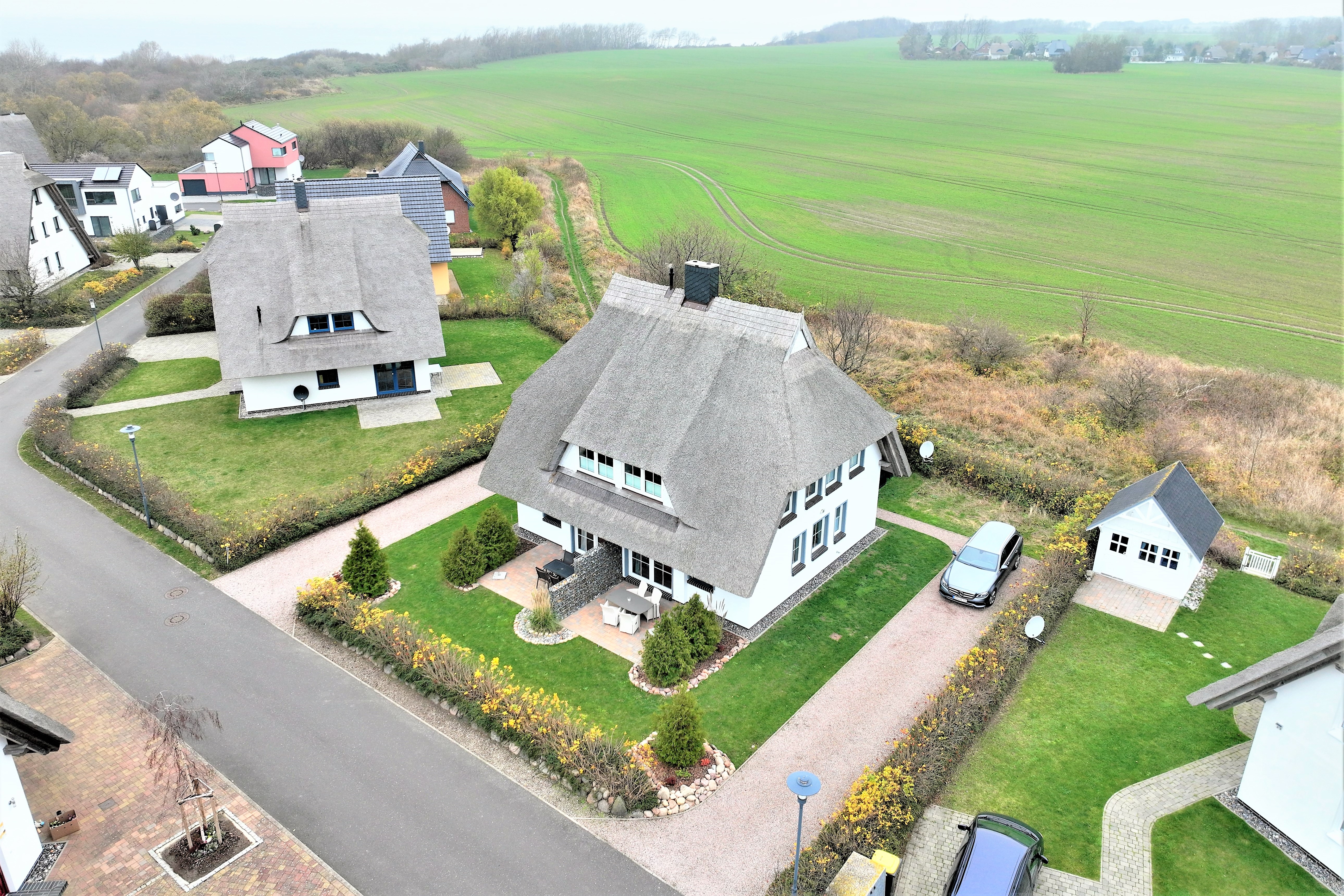 Luxus unterm Reetdach - Ihr Traum kann wahr werden