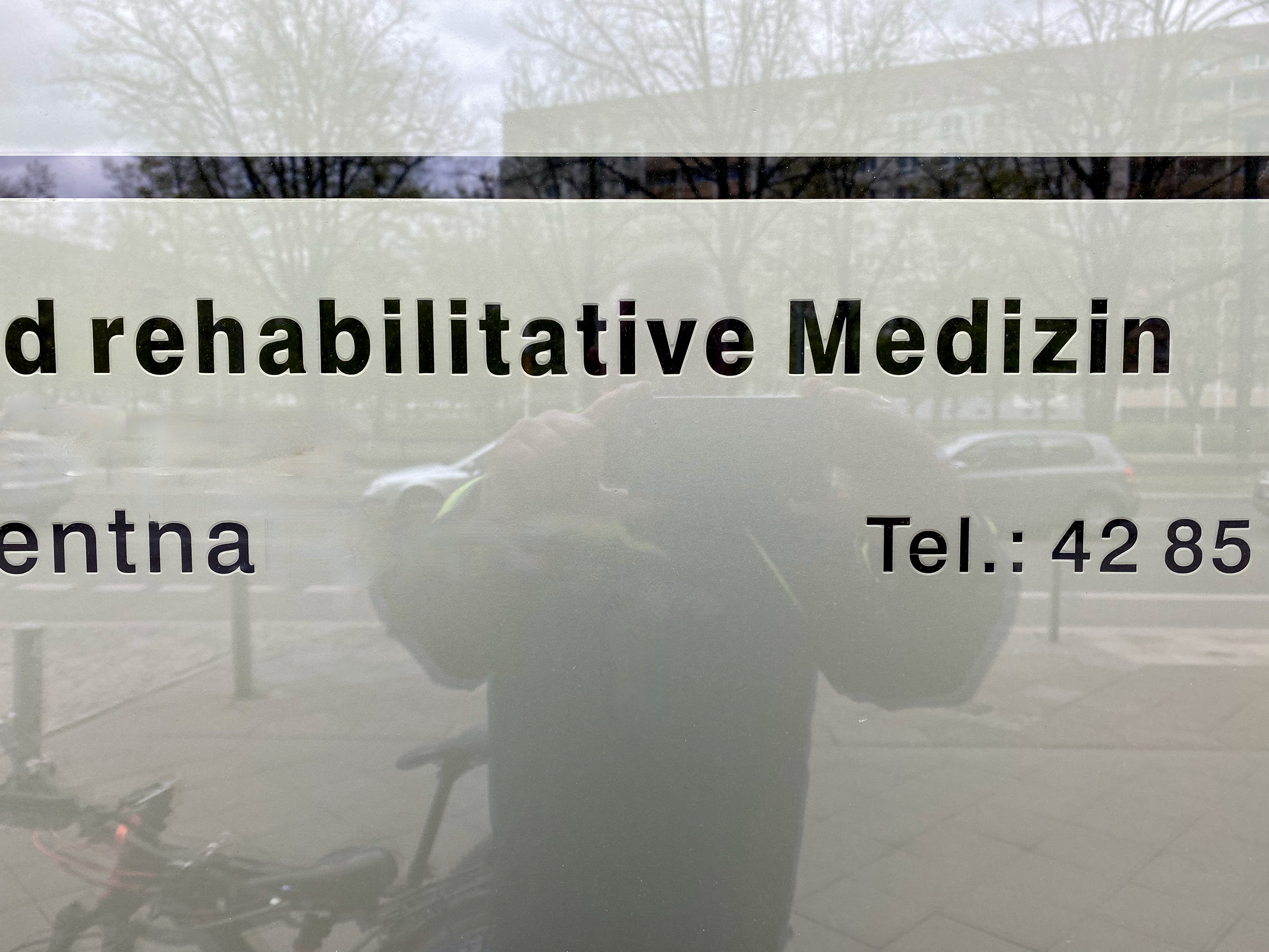 Praxis für physikalische u. rehabilitative Medizin sucht Nachfolger