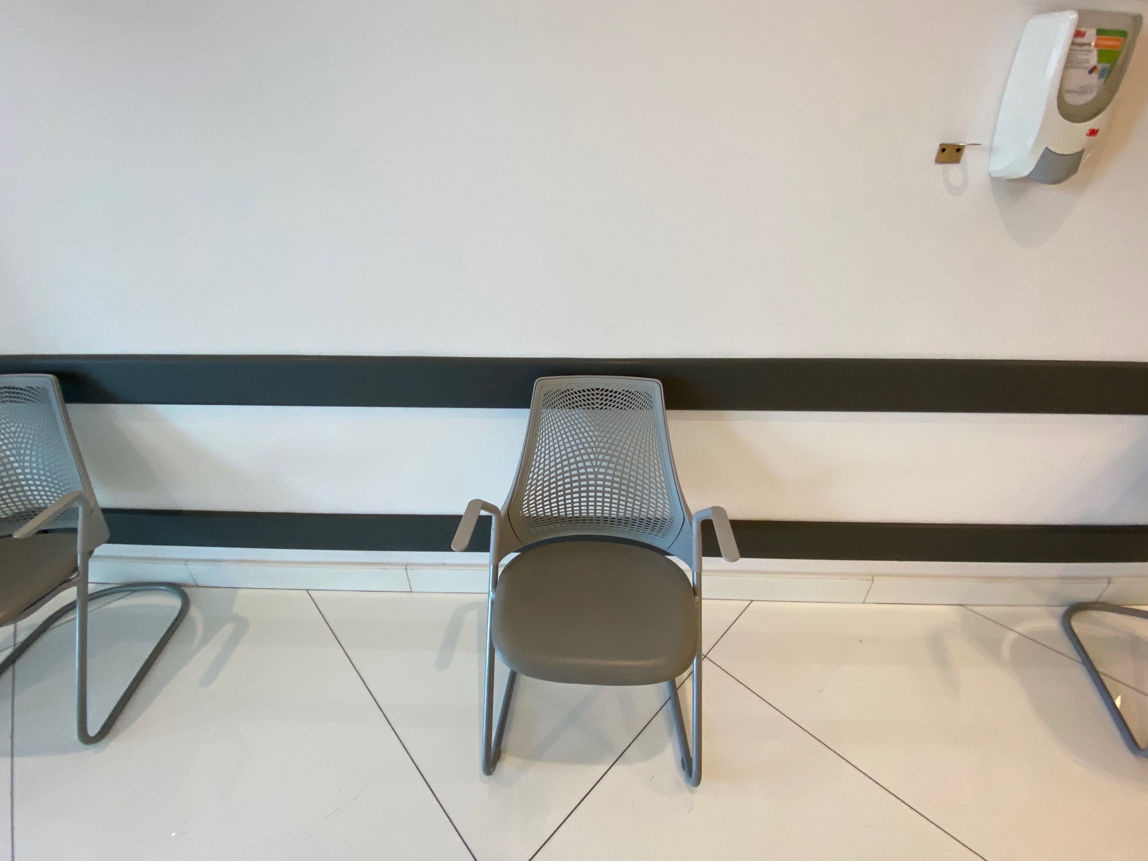 Praxis Sharing. 160 qm Praxisräume. Drei Tage die Woche.