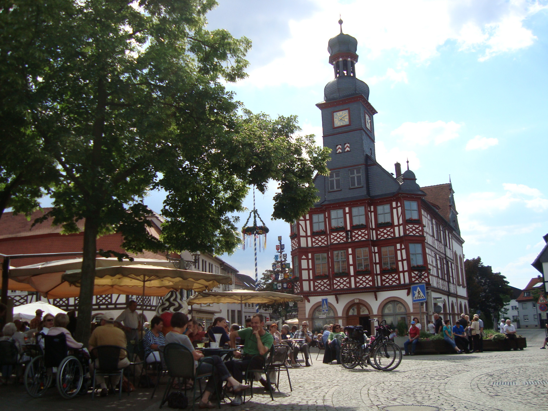 Allgemeinmedizinische  Praxis im Raum Bergstraße im Dreieck DA-HD-MA als EP oder BAG abzugeben