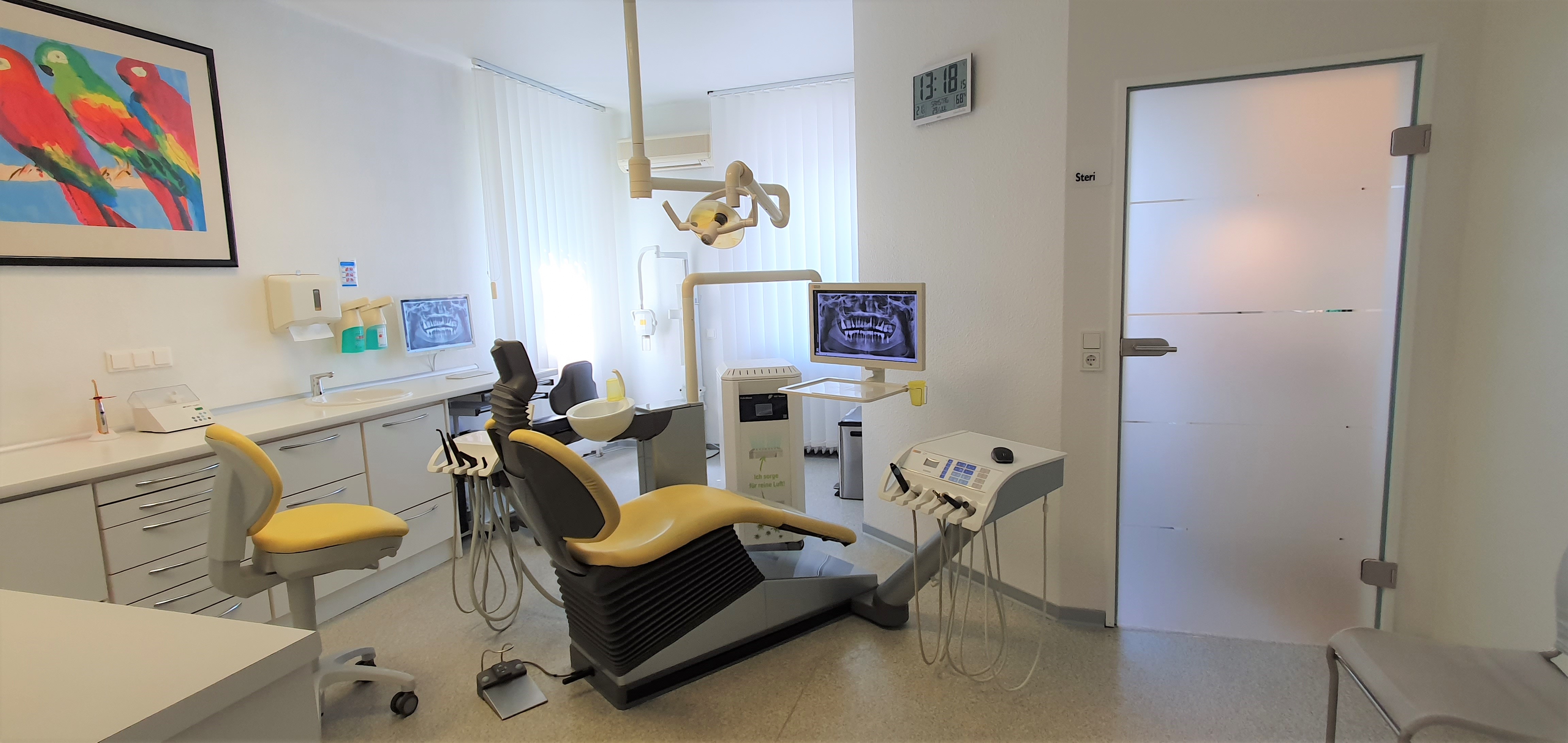 Arbeiten wo andere Urlaub machen!  Gutgehende Zahnarztpraxis zu verkaufen