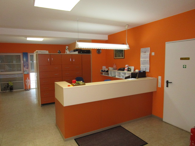 Existenzsichere, etablierte, ländliche Zahnarzt Einzelpraxis sehr günstig abzugeben