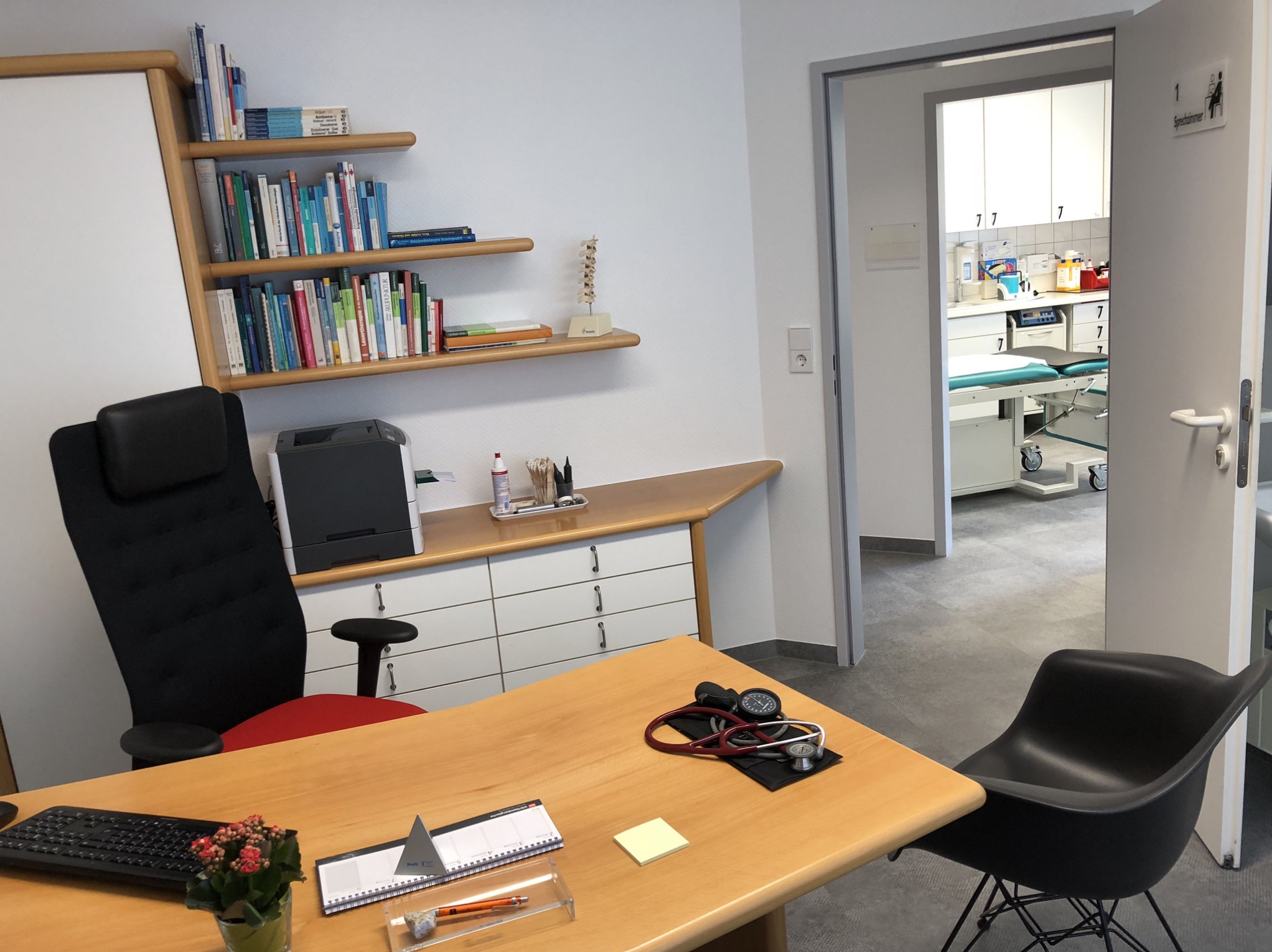 Facharzt für Allgemeinmedizin in Geisingen sucht Praxisnachfolger selbstständig oder im MVZ