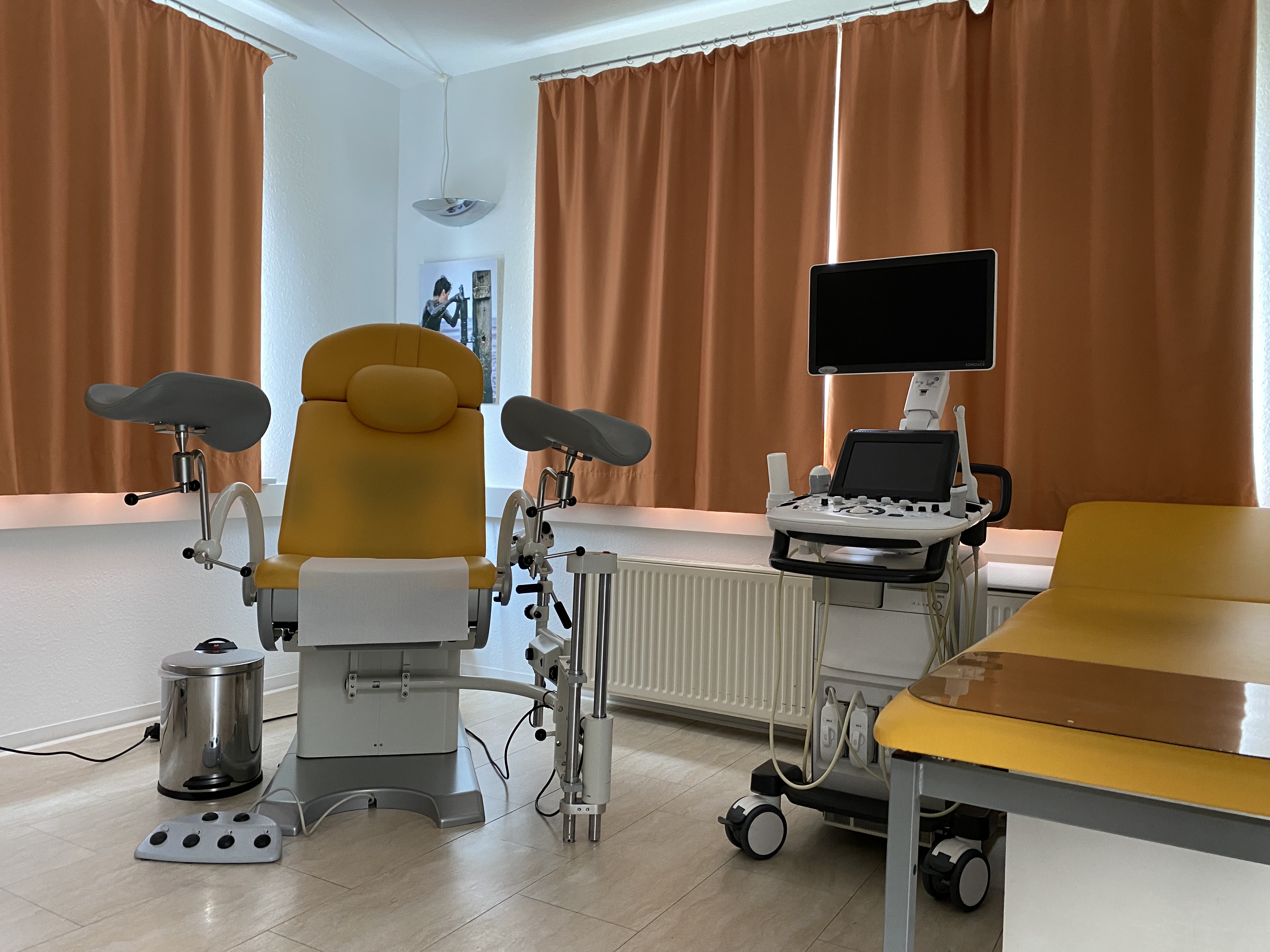 Großer Sitz in Gynäkologischer Gemeinschaftspraxis abzugeben