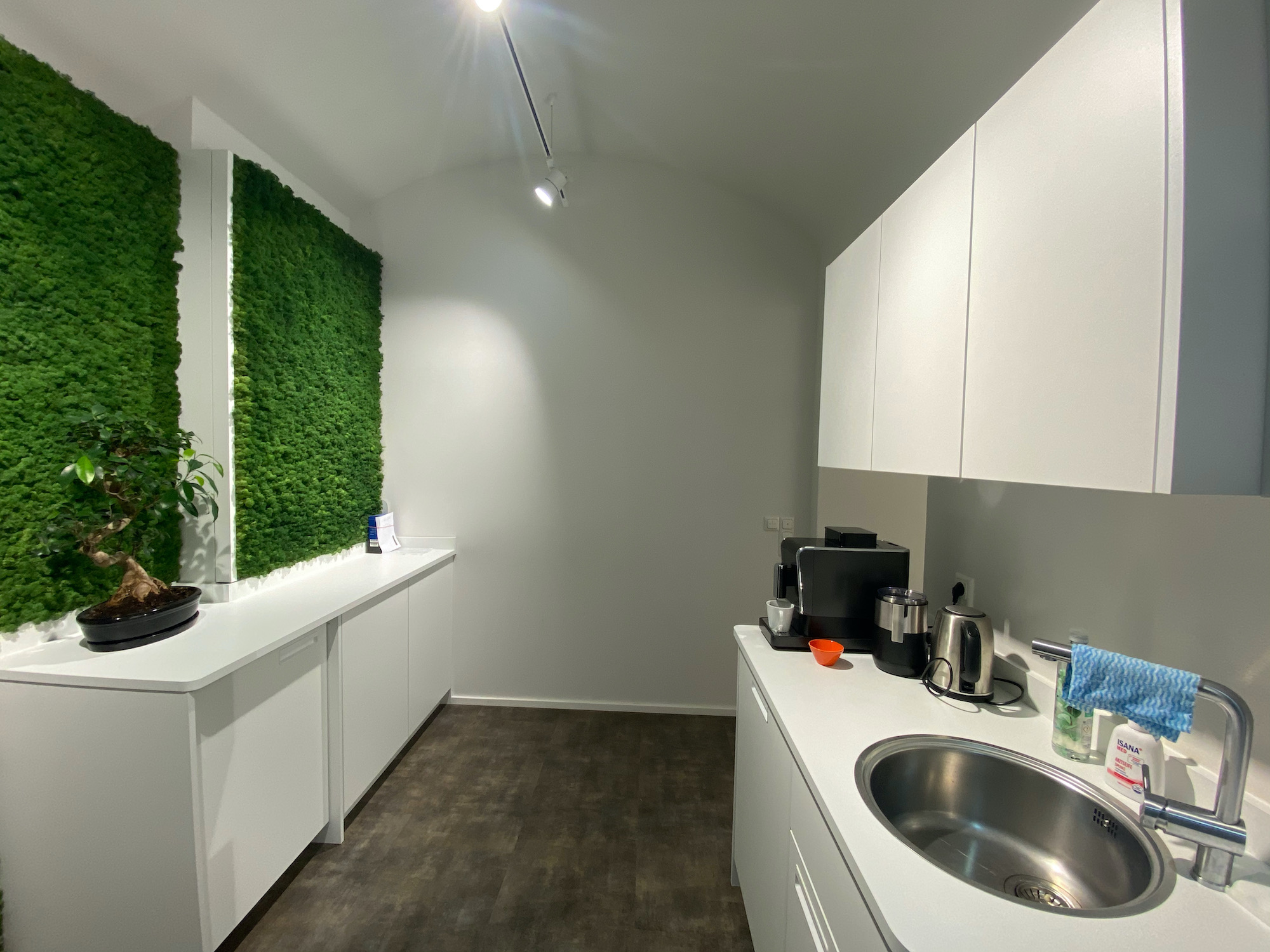 Gut laufende HNO und Ästhetik Praxis im Grossraum Stuttgart zu verkaufen