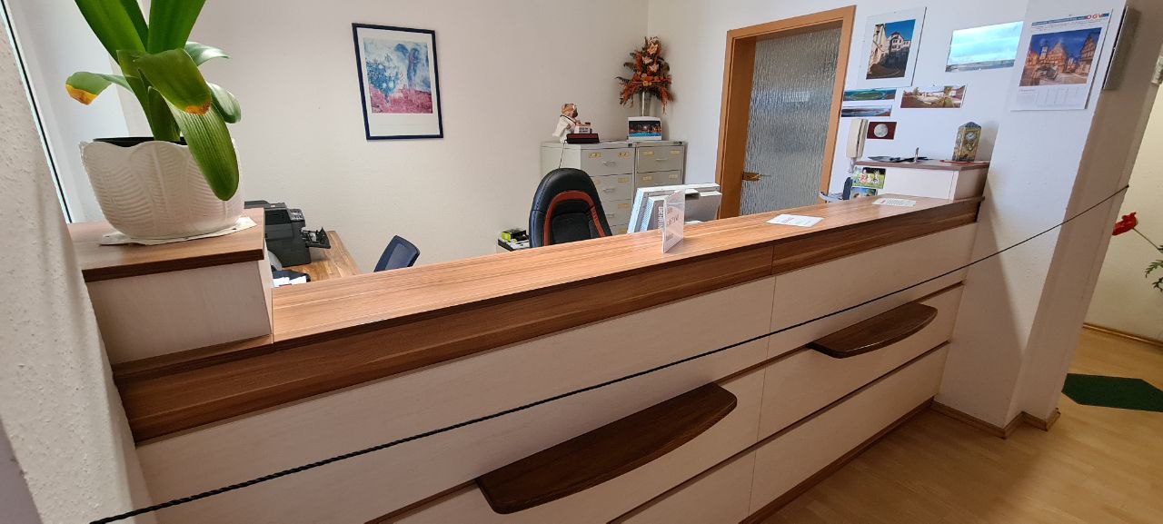 Hausarztpraxis krankheitshalber sofort abzugeben