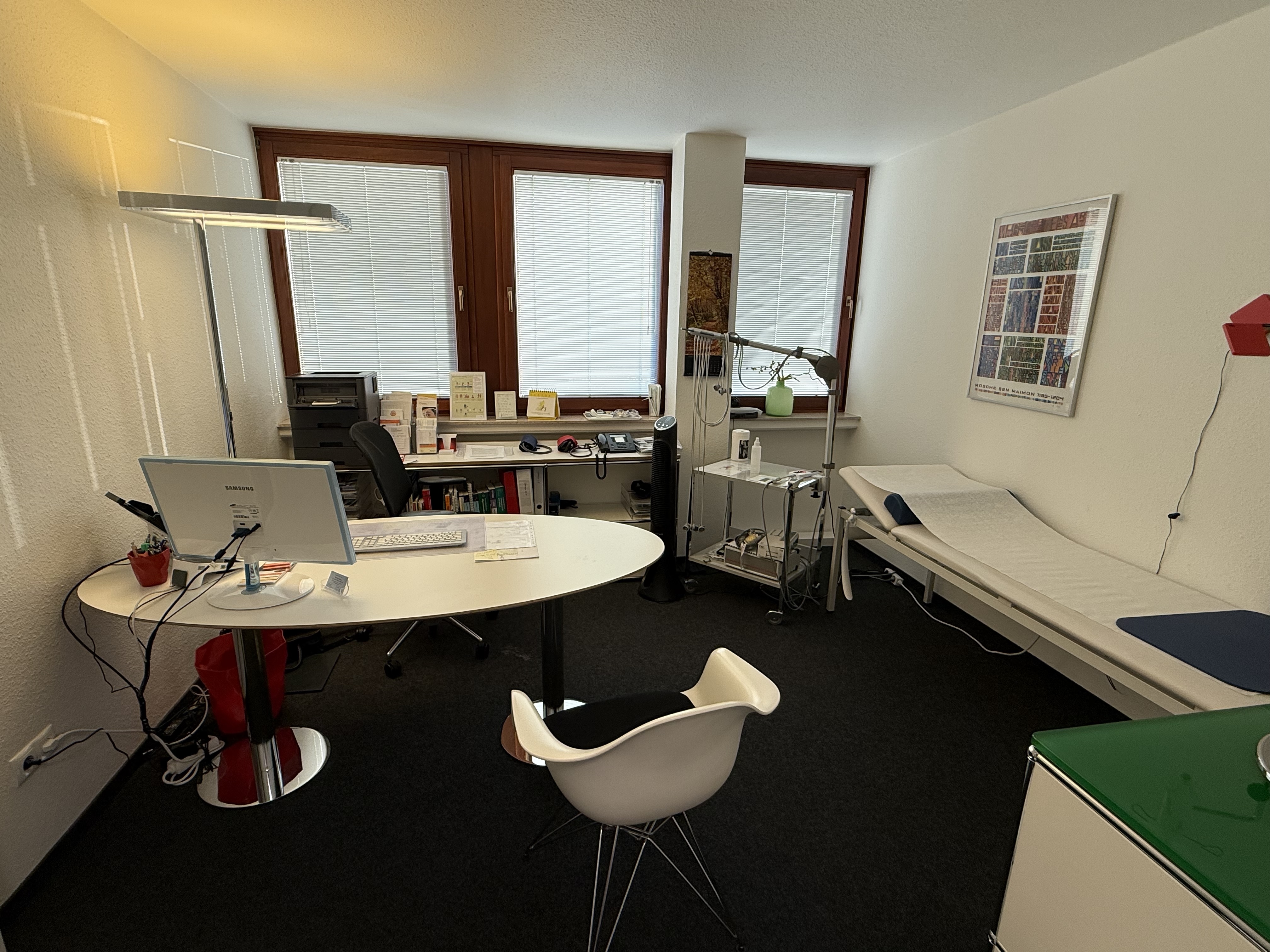 Hausarztpraxis mit 1-2 Kassenarztsitzen in Bremen-Nord abzugeben