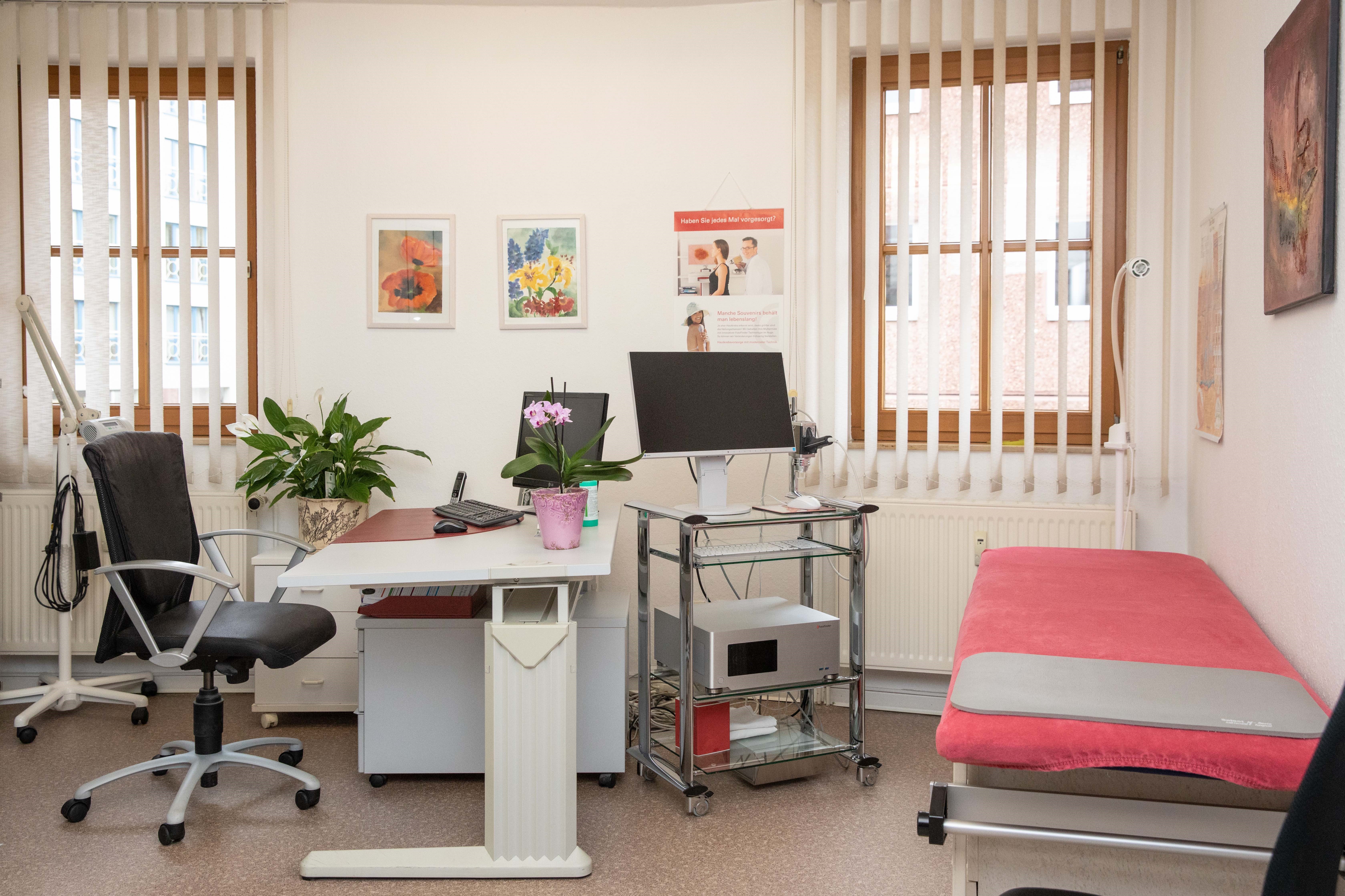 Hautarztpraxis mit All-Inclusive Paket in der Region Magdeburg abzugeben