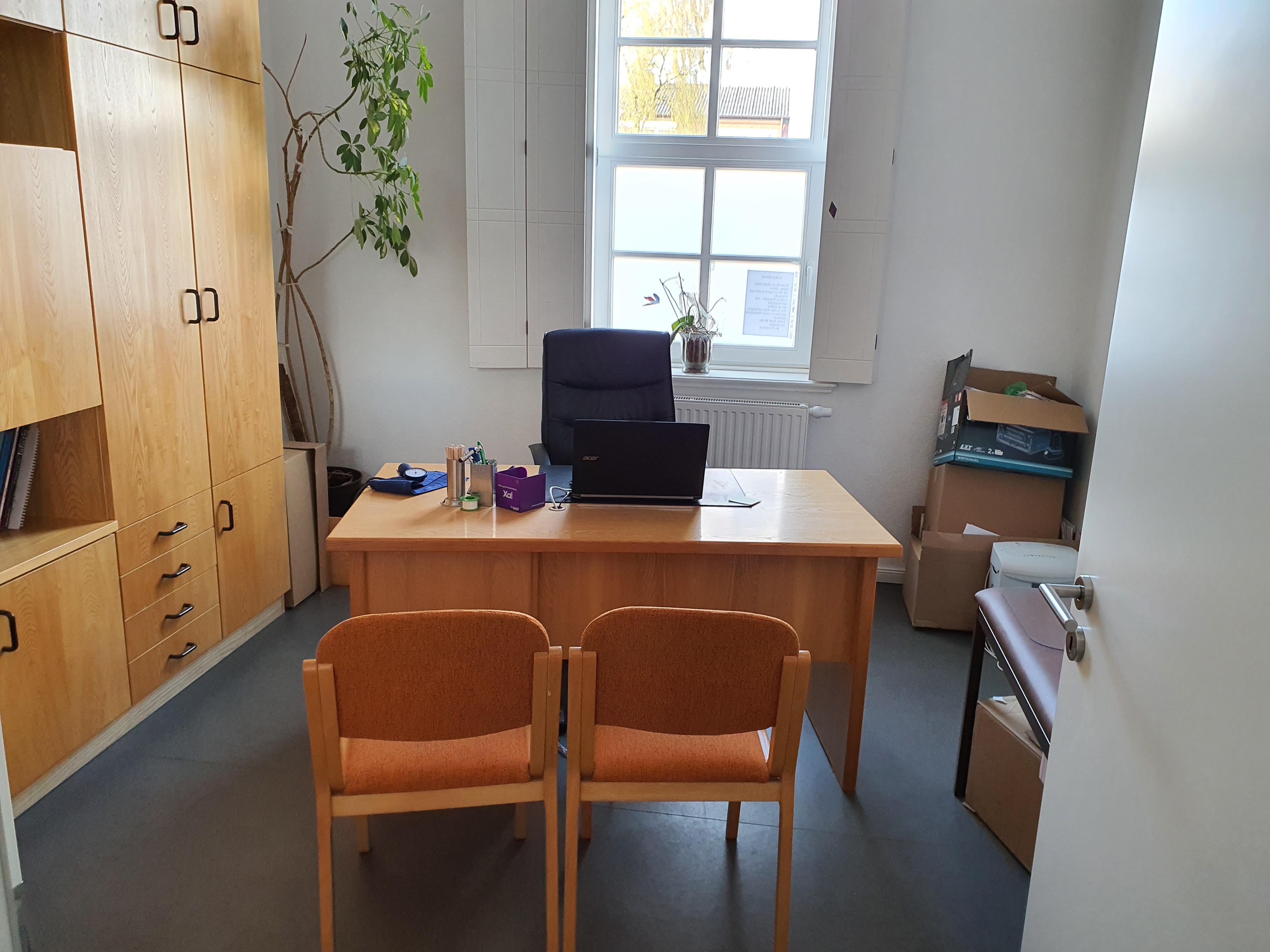 Herausragend Funktionierende Arztpraxis im Beschaulichen Ostfriesland