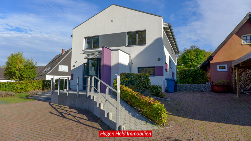 Leben & Arbeiten in Bad Oldesloe - Praxisabgabe mit Doppelhaushälfte