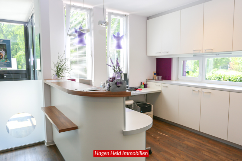 Leben & Arbeiten in Bad Oldesloe - Praxishaus & Doppelhaushälfte