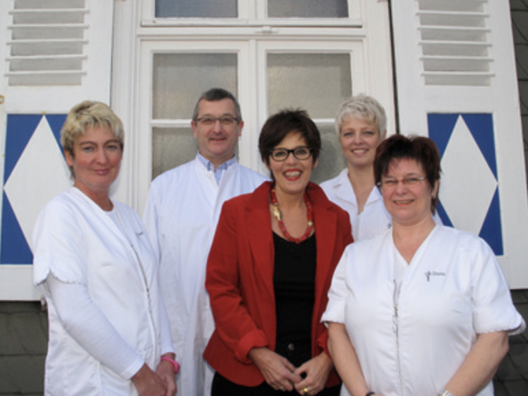 Lukrative Hausarztpraxis nahe Marburg bietet Work-Life Balance und Einkommen!!