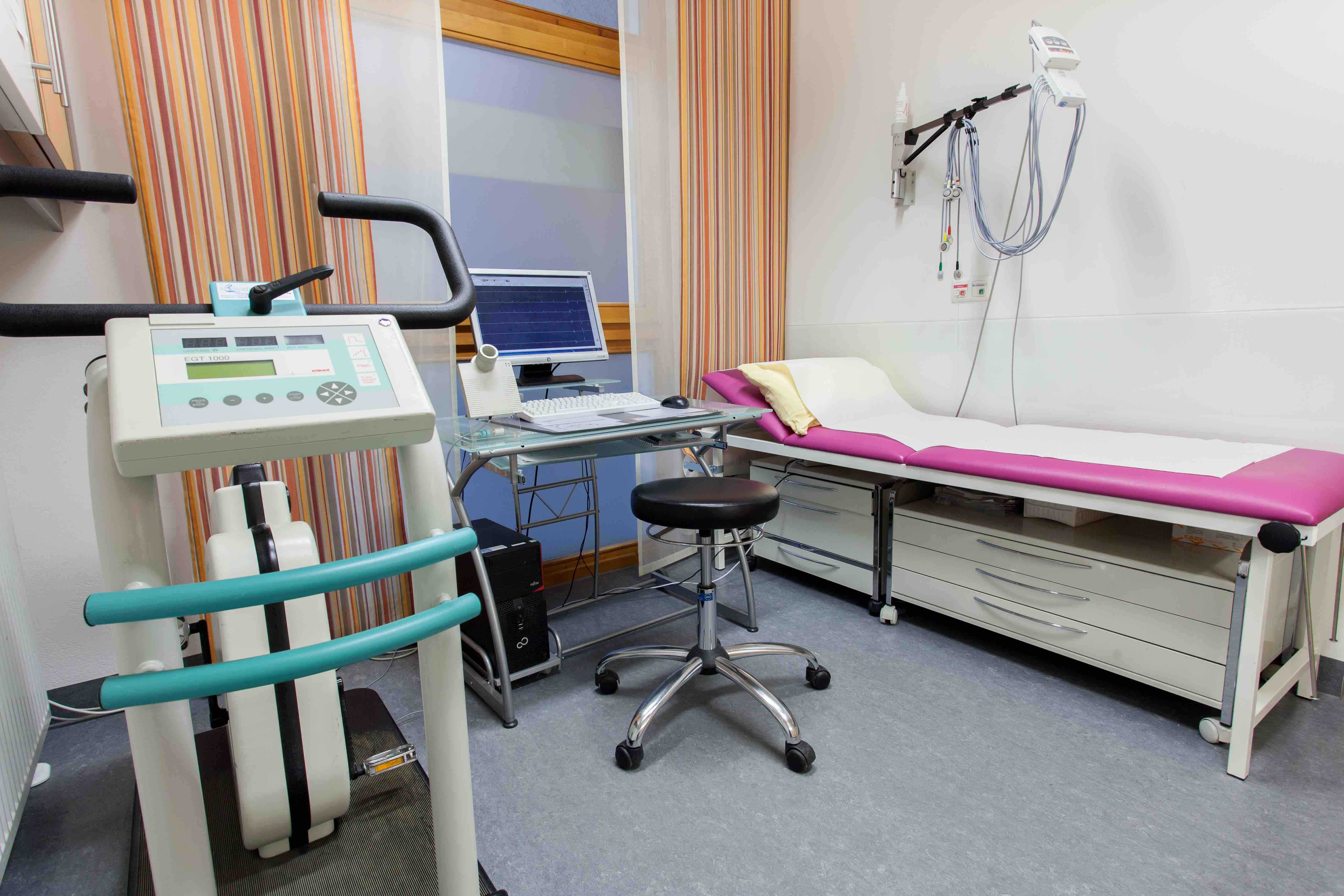 Praxisabgabe ab sofort: Suche Allgemeinarzt oder Internist (m/w) für hausärztliche Praxis in Bad Griesbach i. Rottal (94086)