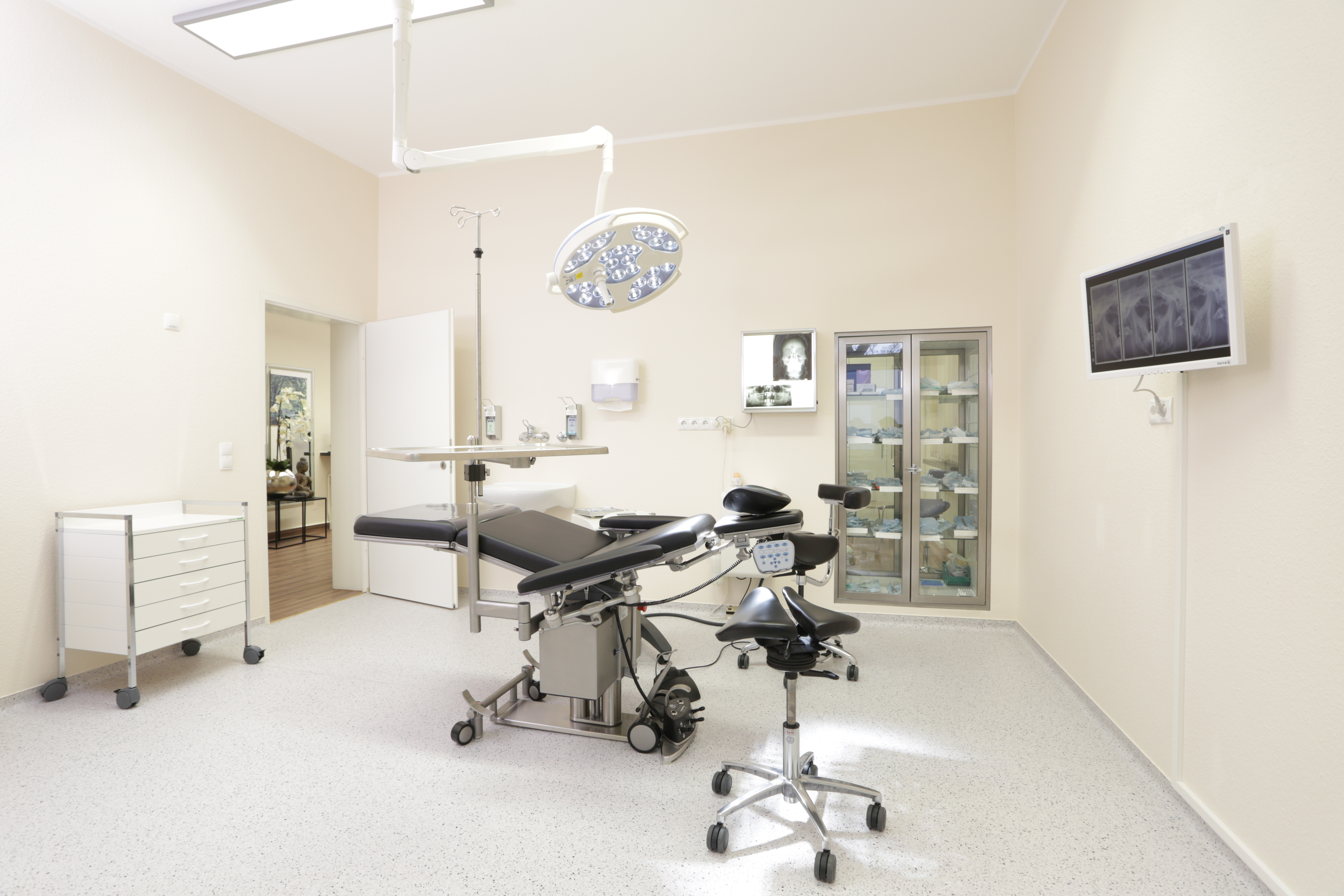 Praxisabgabe MKG Praxis in Braunschweig zentral gelegen