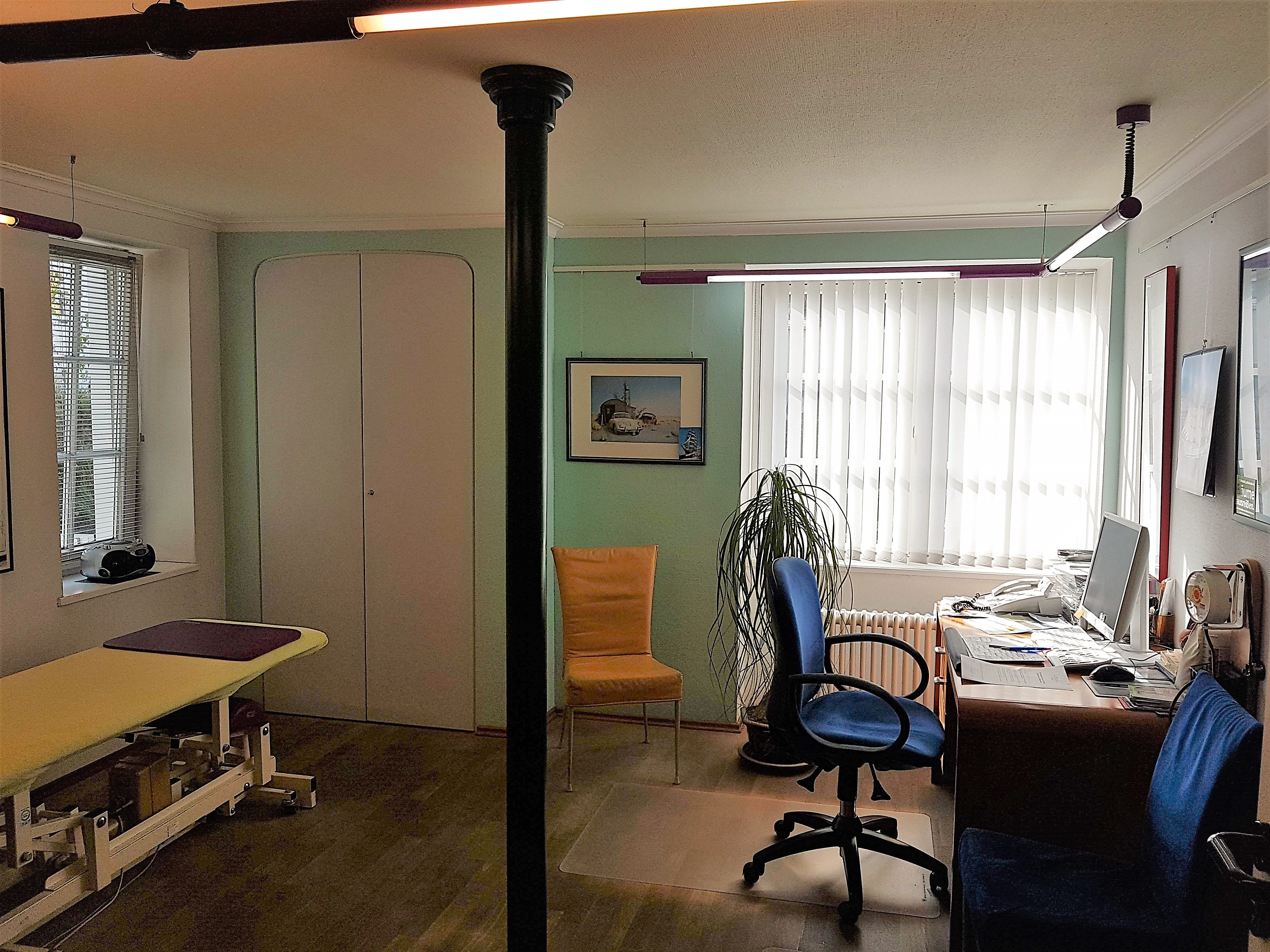 Schöne allgemeinmedizinische Gemeinschaftspraxis inklusive Haus abzugeben