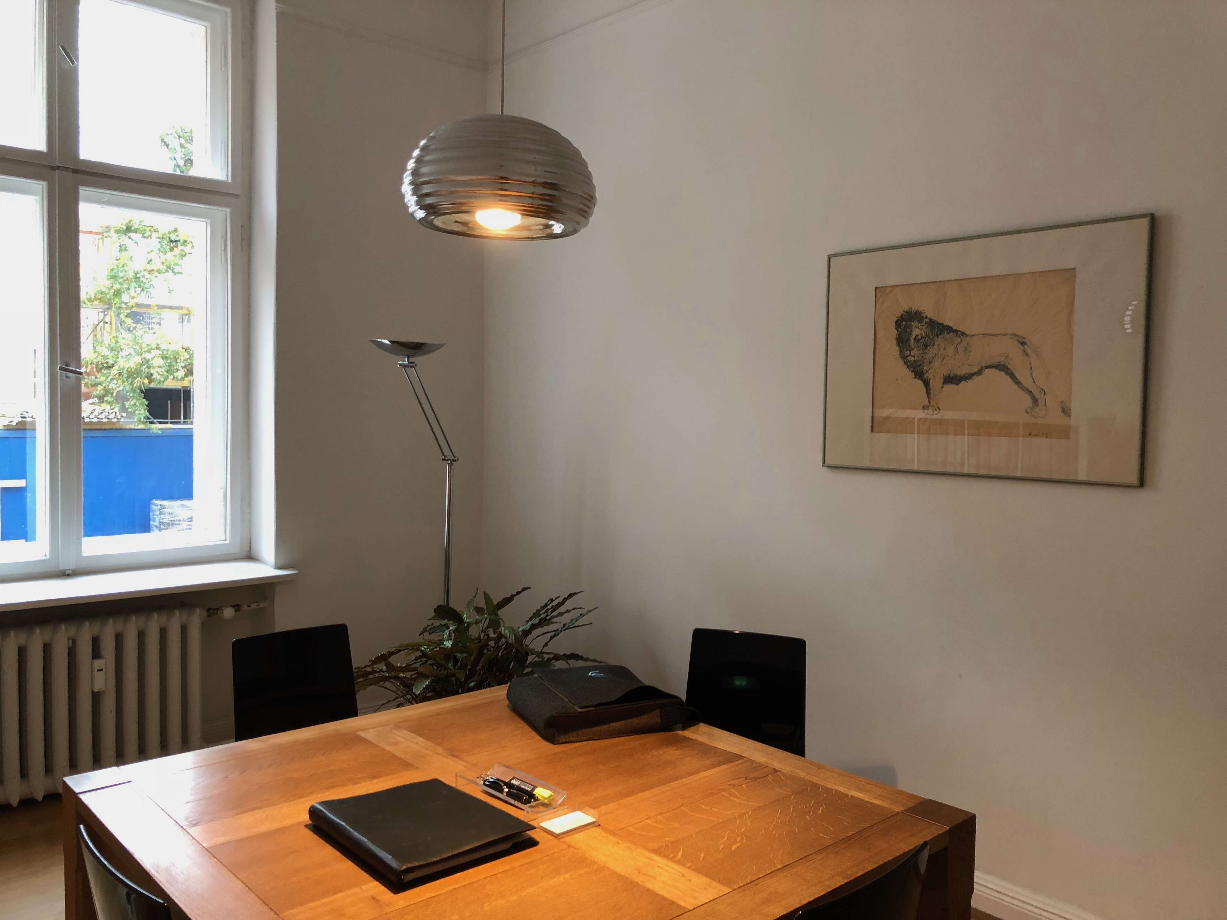 Sehr gut eingeführte Hausarztpraxis aus Altersgründen abzugeben