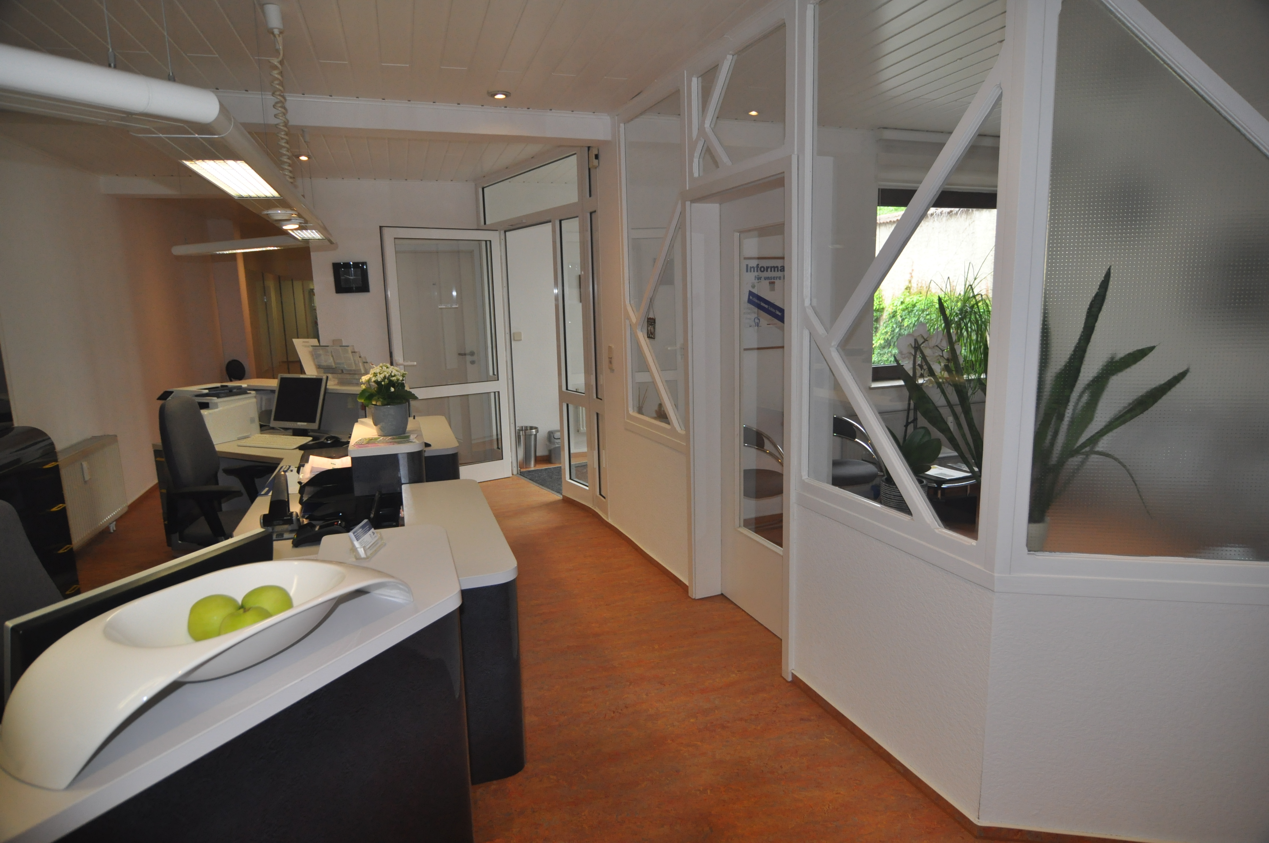 Verkauf sehr moderner 230 qm Zahnarztpraxis südlich Berlin, ab 2025