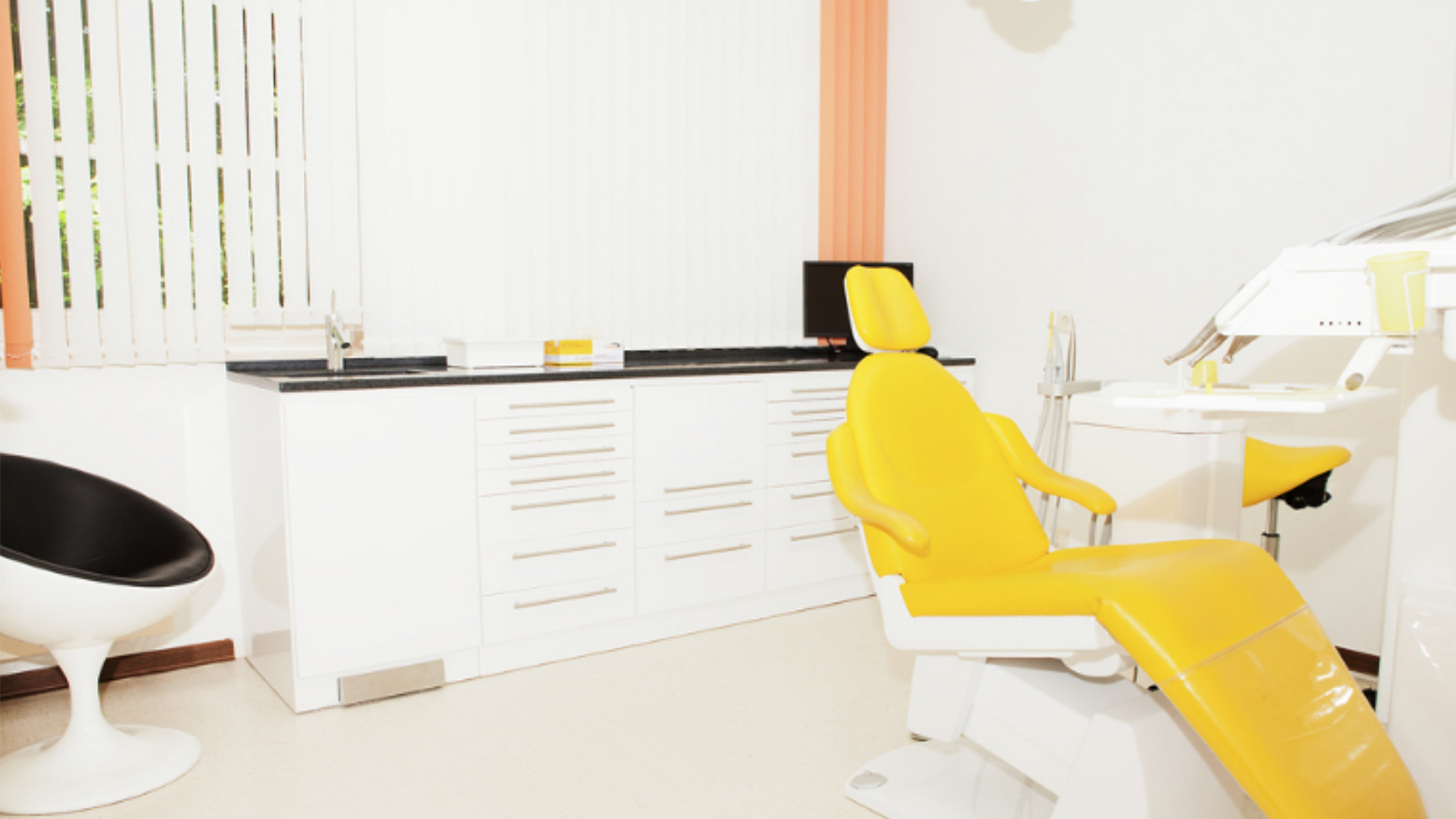 Verkaufe etablierte und profitabler Zahnarztpraxis in Neuss