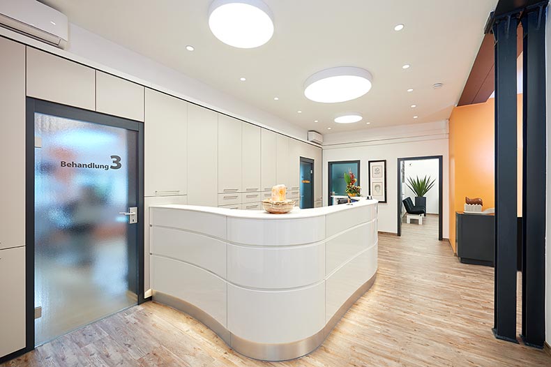 Von Ehepaar geführte Zahnarztpraxis in dem schönen Städtchen DIez abzugeben