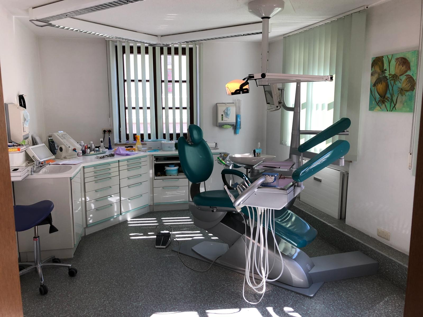 Zahnarztpraxis im Voralpenland zu verkaufen