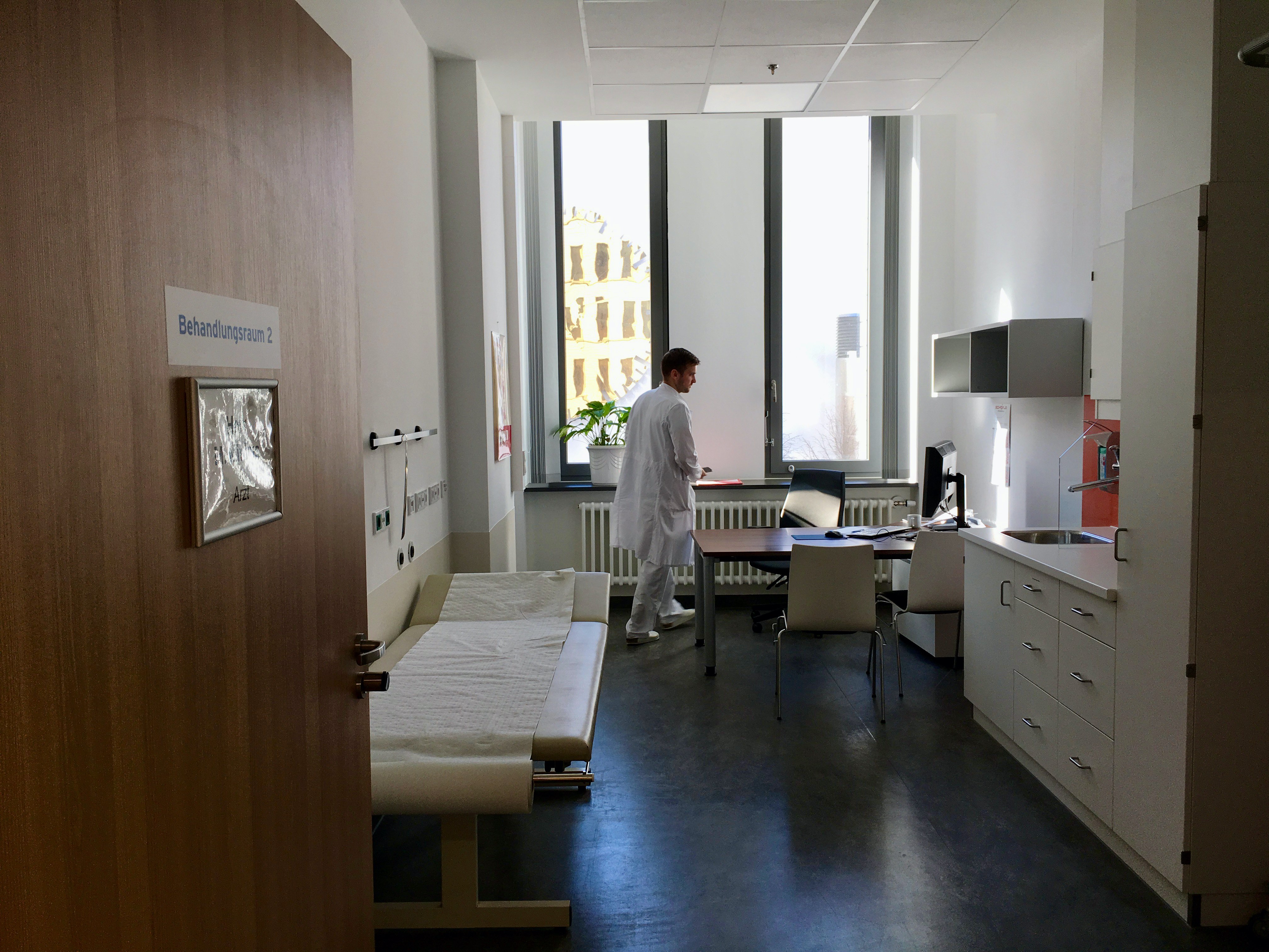 Facharzt für Viszeralchirurgie sucht KV-Sitz zur Niederlassung