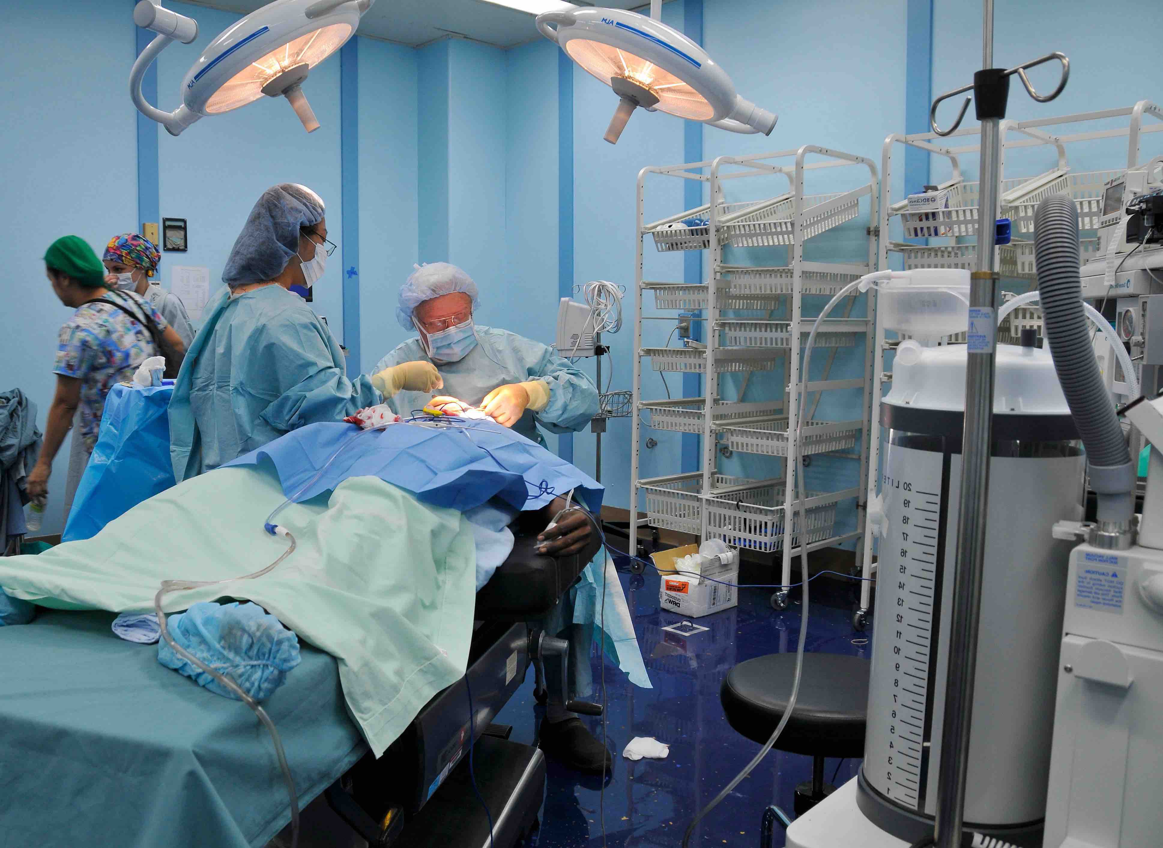 Ich suche einen chirurgischen KV-Sitz im KV Gebiet Westfalen-Lippe oder Nordrhein zur Übernahme