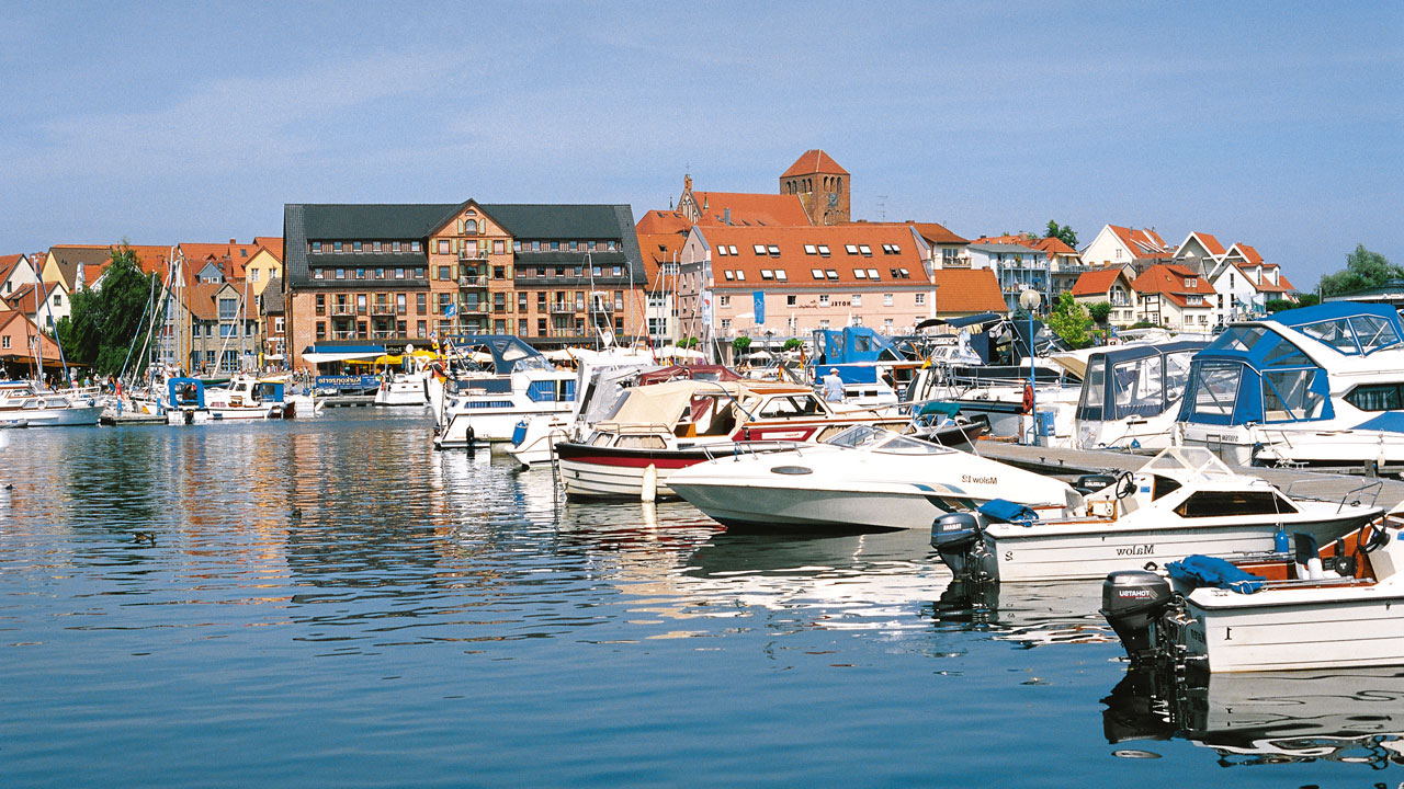 Suche Hausarztpraxis in Waren zur Praxisübernahme 10/21