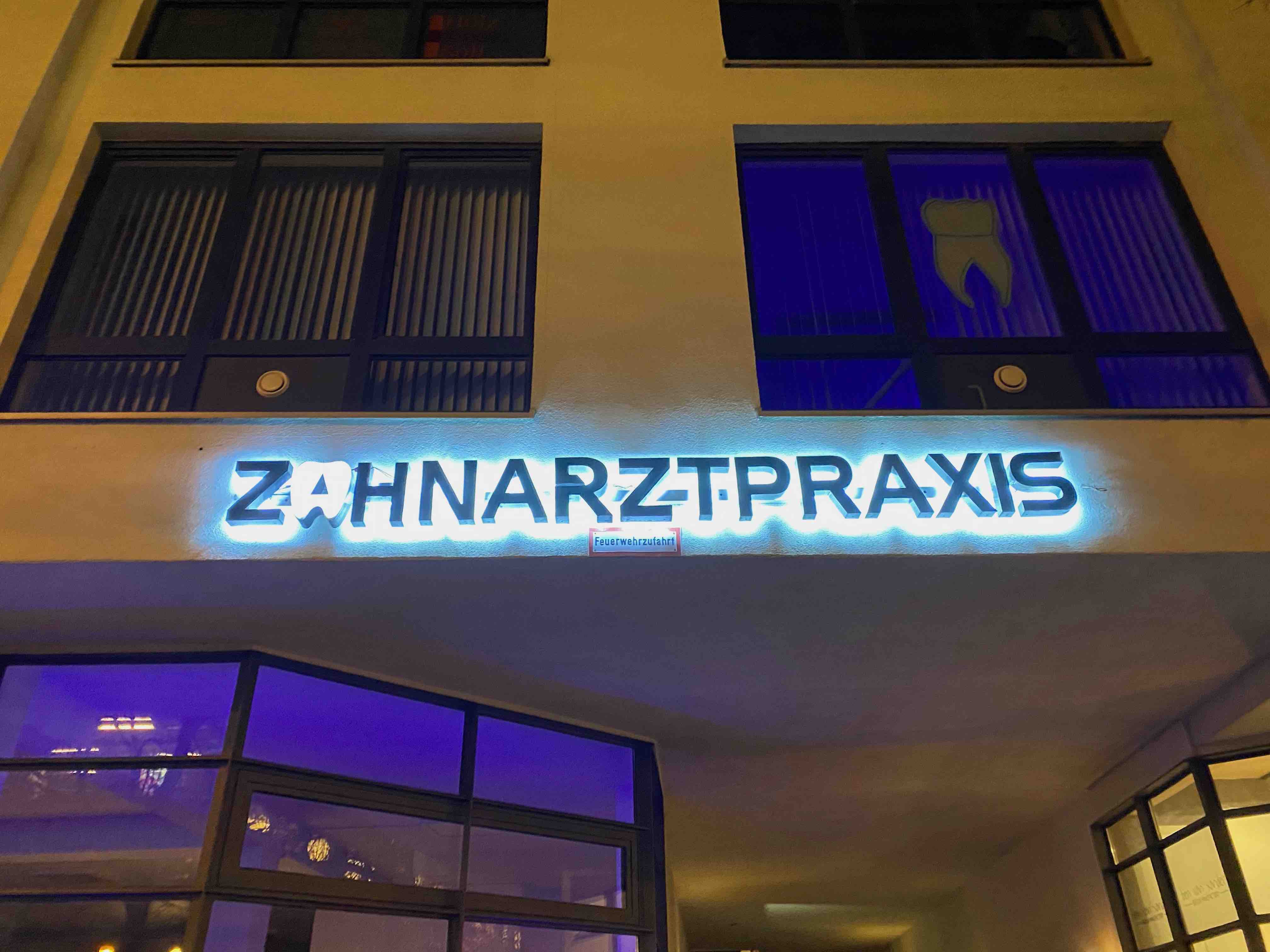 Suche Zahnarztpraxis im Raum Hannover und der Region