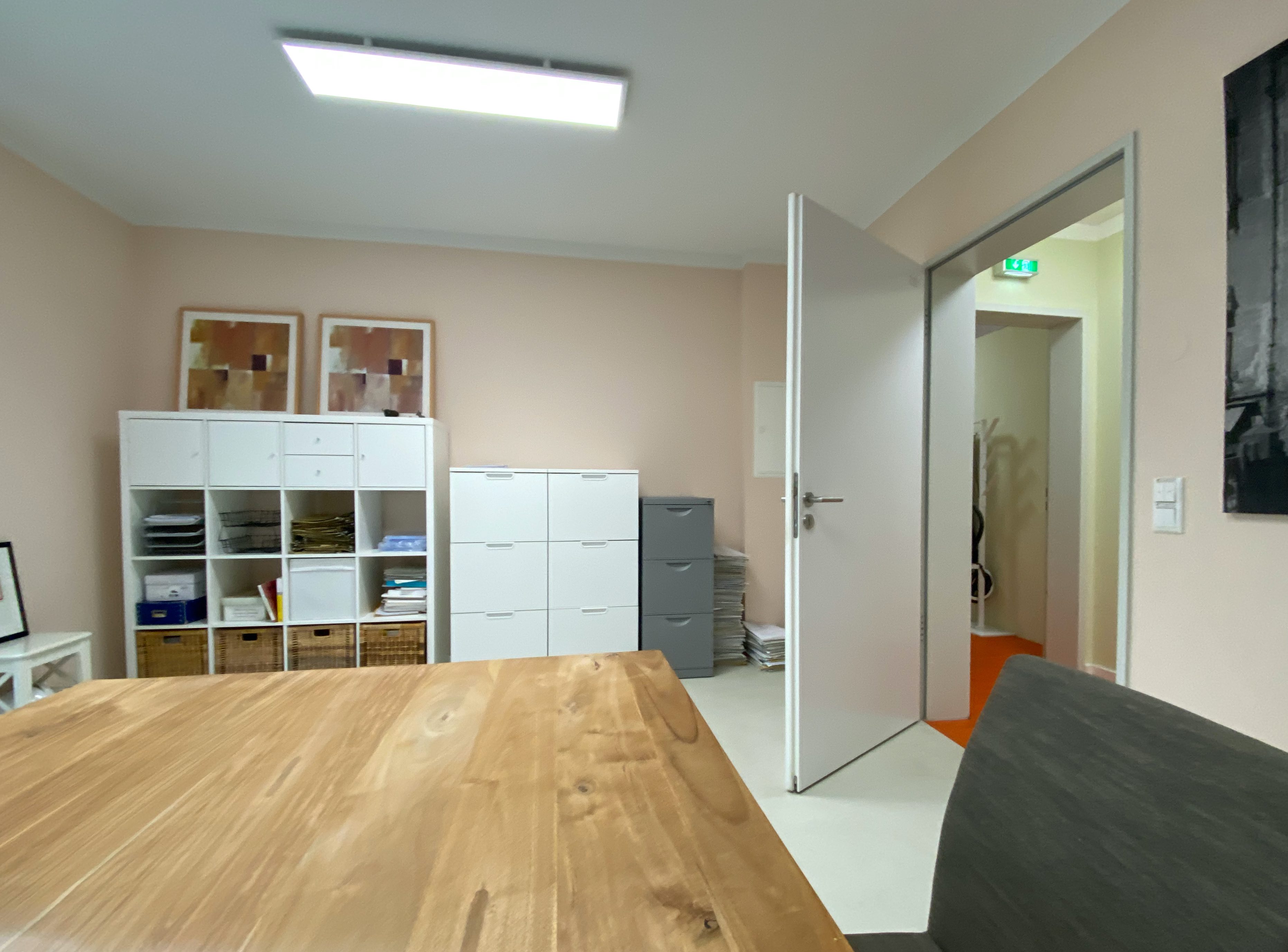 Fachärztin für Innere Medizin sucht hausärztliche Praxis zur Festanstellung, Praxisteilhabe im Verlauf denkbar