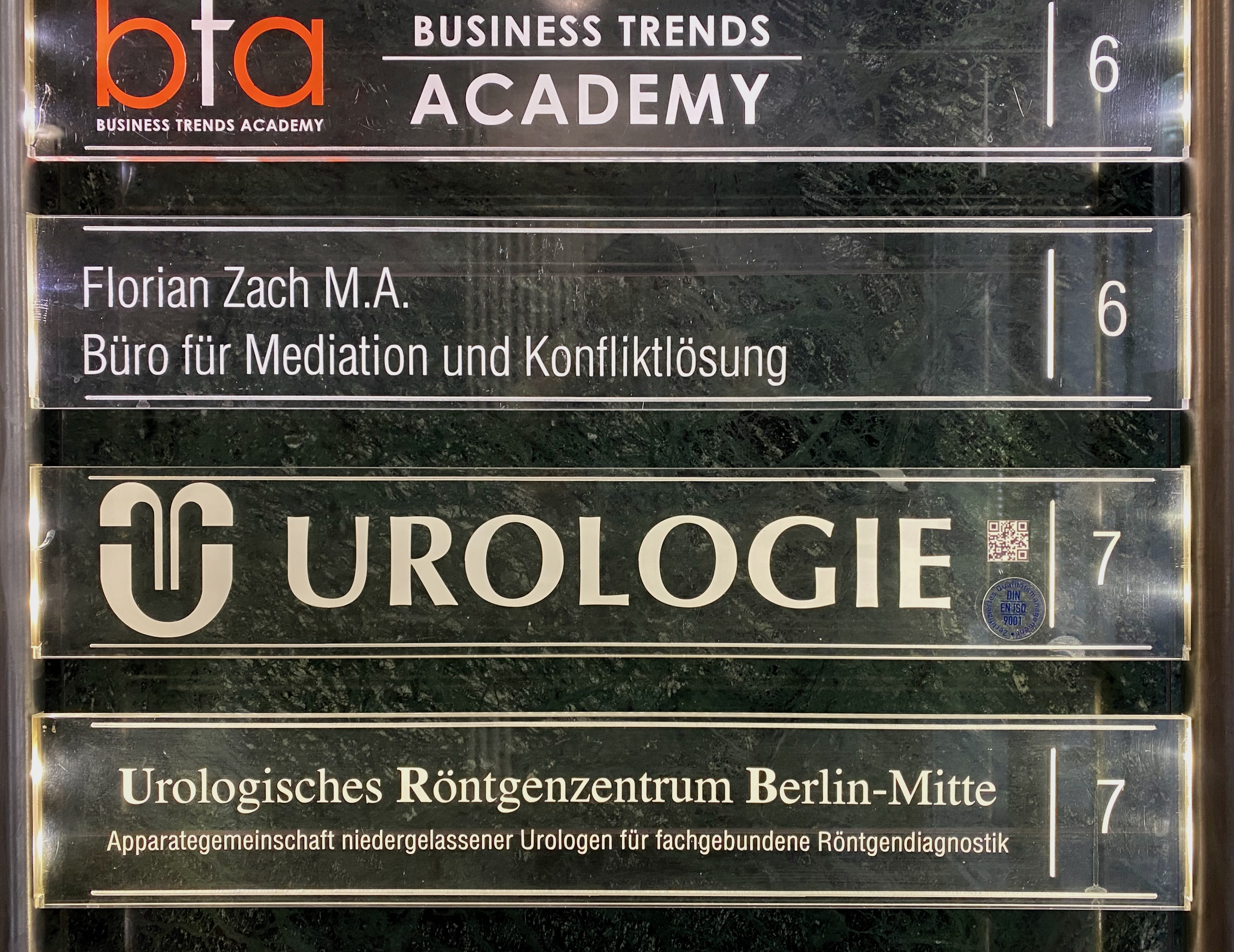 Facharzt für Urologie sucht Anstellung