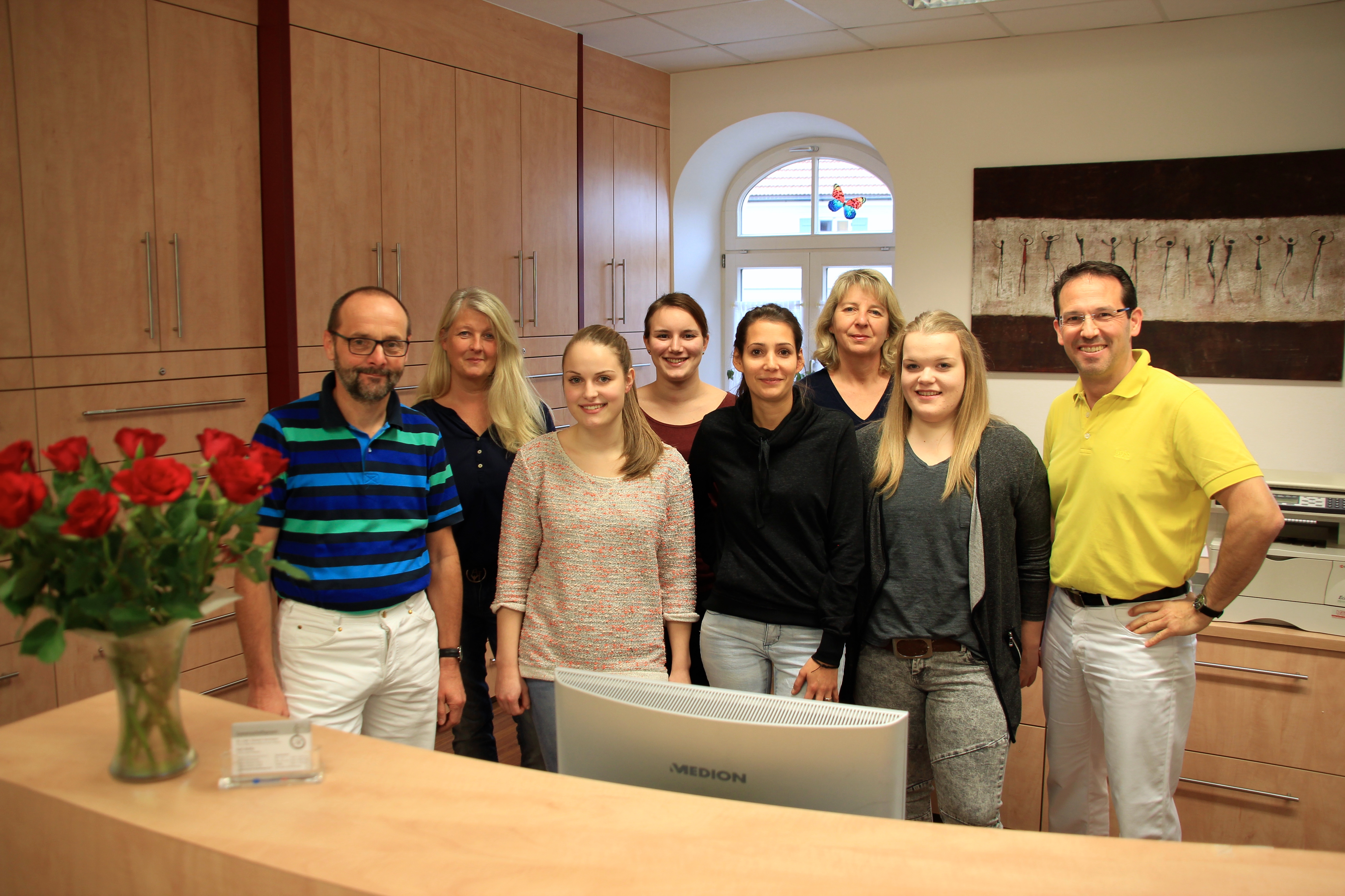 Wir suchen krankheitsbedingt Praxisvertreter/in